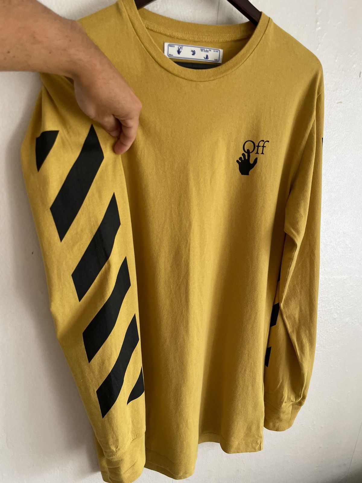 Off-White × Virgil Abloh Off-White Hand Agreement Tee Arrow Logo Yellow L/S T-shirt Size US M / EU 48-50 / 2 - 4 Thumbnail