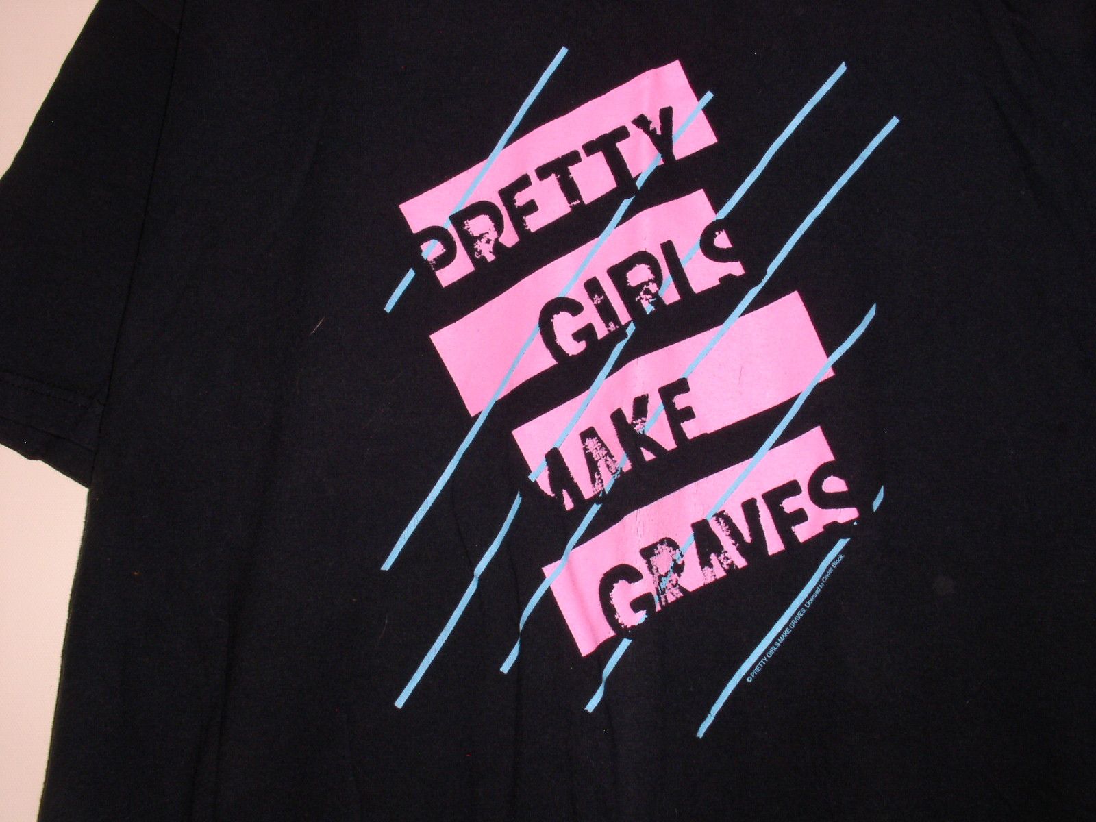 Fruit Of The Loom Pretty Girls Make Graves Concert Tour T Shirt Cinder Block Size US XL / EU 56 / 4 - 2 Thumbnail