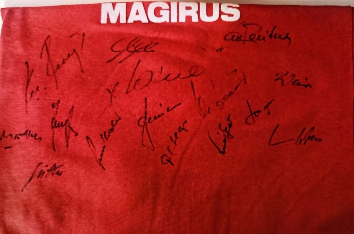 Erima Bayern Munich signed vintage shirt Size US S / EU 44-46 / 1 - 2 Thumbnail