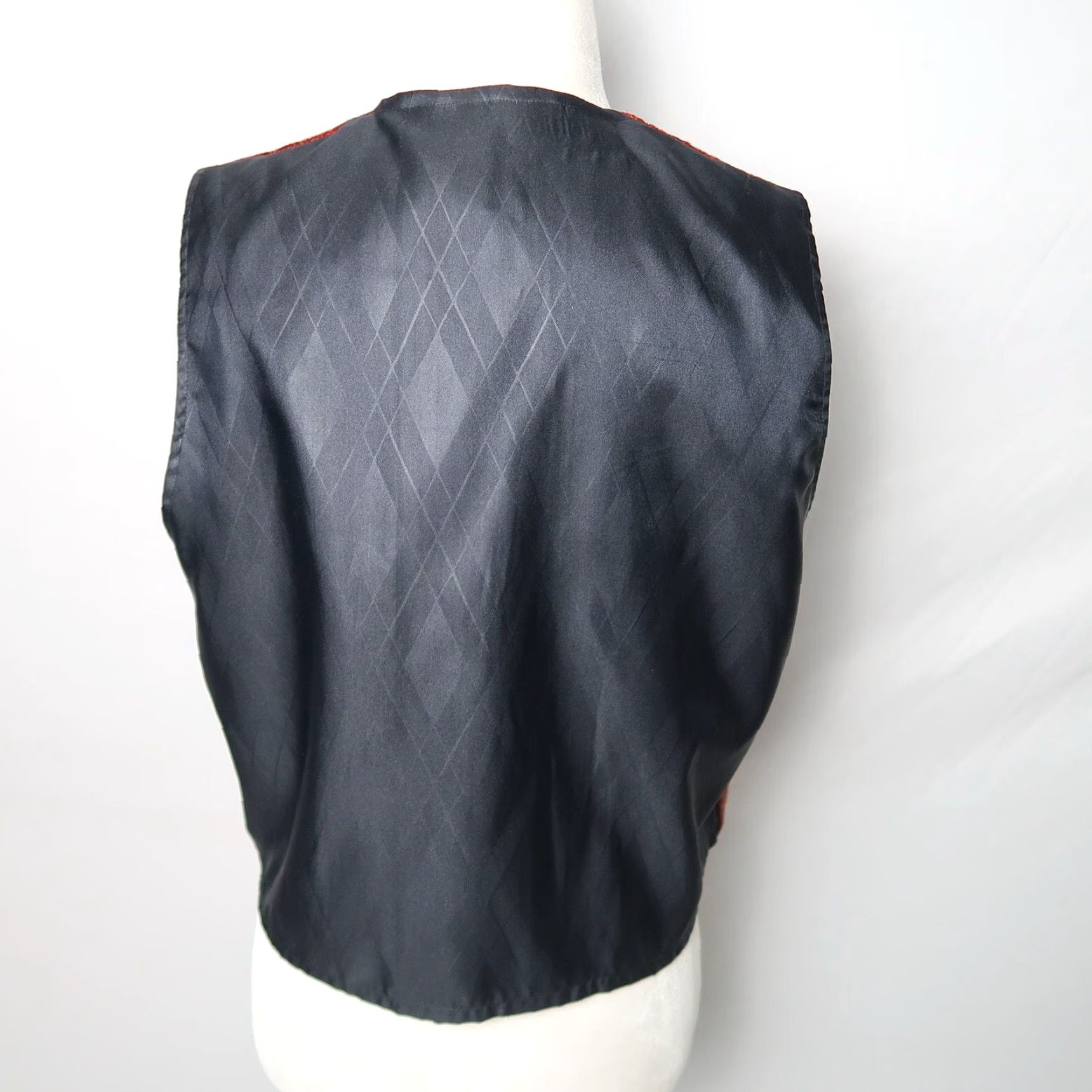 Velvet VINTAGE Sheri E Vest Velvet Embroidered 90s Red Black Green Striped Button Front M Womens Size M / US 6-8 / IT 42-44 - 4 Thumbnail