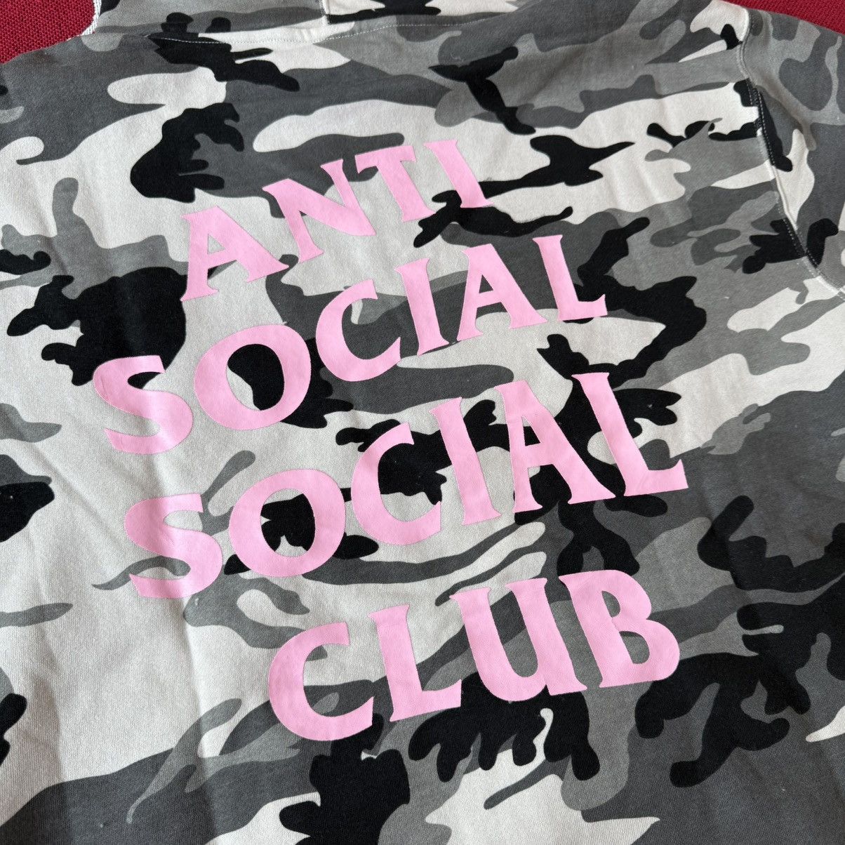 Anti Social Social Club Anti Social Social Club Pink Frozen Snow Camo Hoodie Size L Size US L / EU 52-54 / 3 - 9 Thumbnail