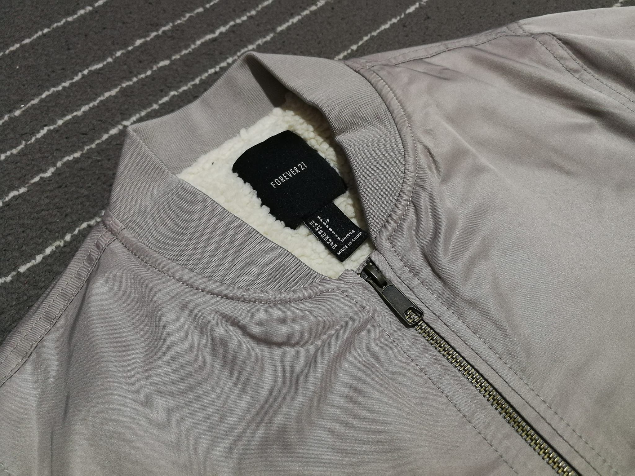 Forever 21 FOREVER 21 prelove bomber jacket woman XS 1789 Size XS / US 0-2 / IT 36-38 - 2 Thumbnail