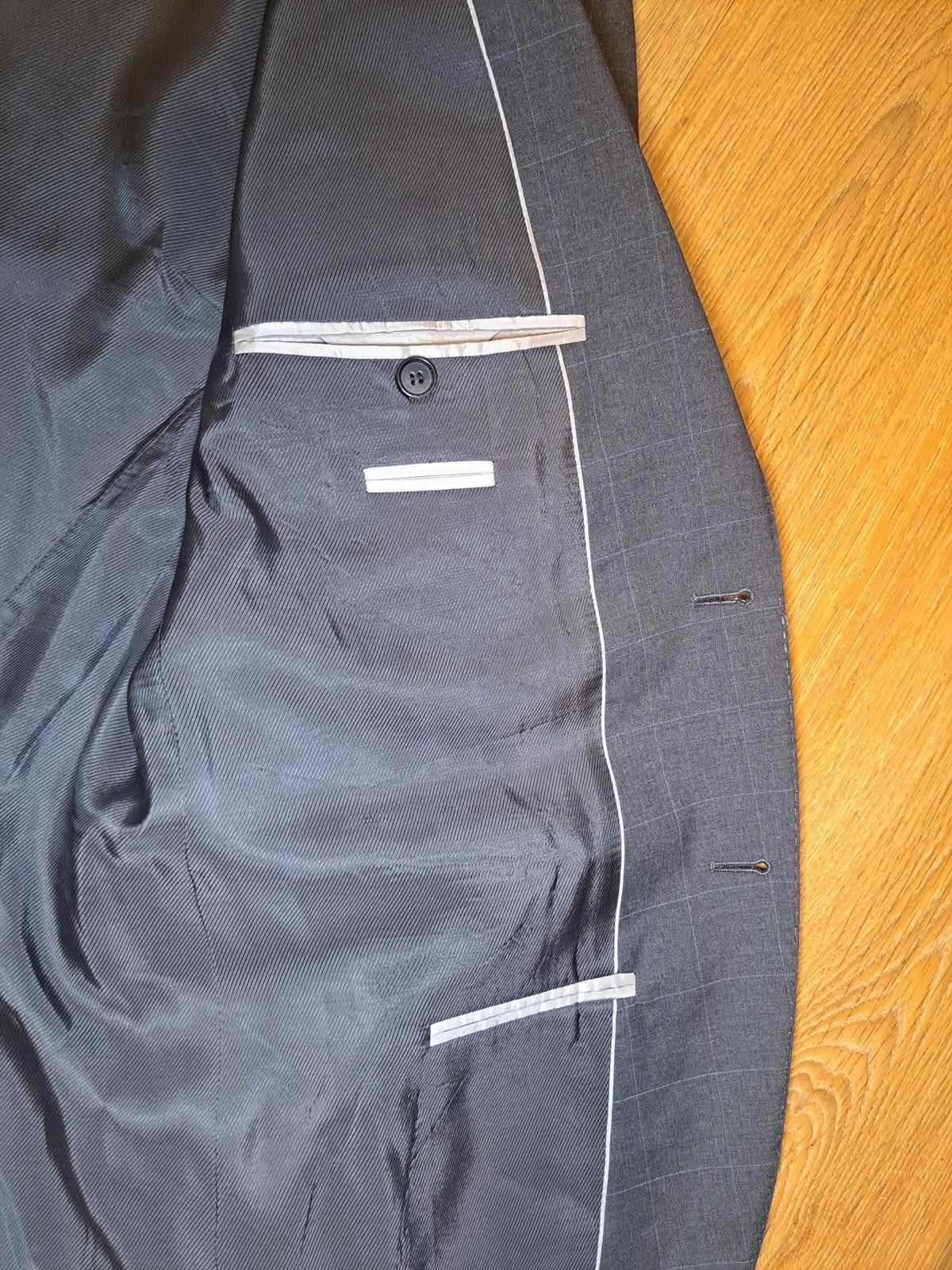 Other Hugo Boss Sport Coat 40R Brown Gray Windowpane Virgin Wool Size 40R - 10 Thumbnail
