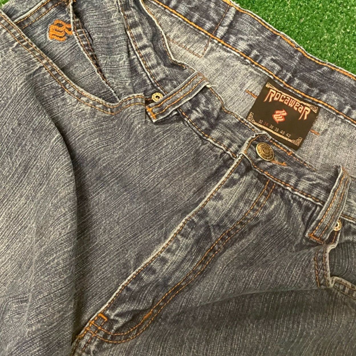 Southpole VINTAGE Rocawear Jeans Baggy Skater Grunge VTG Mens 34 Blue Distressed 31 Inseam Wide-Leg Jeans Mens Girls? Size US 34 / EU 50 - 4 Thumbnail