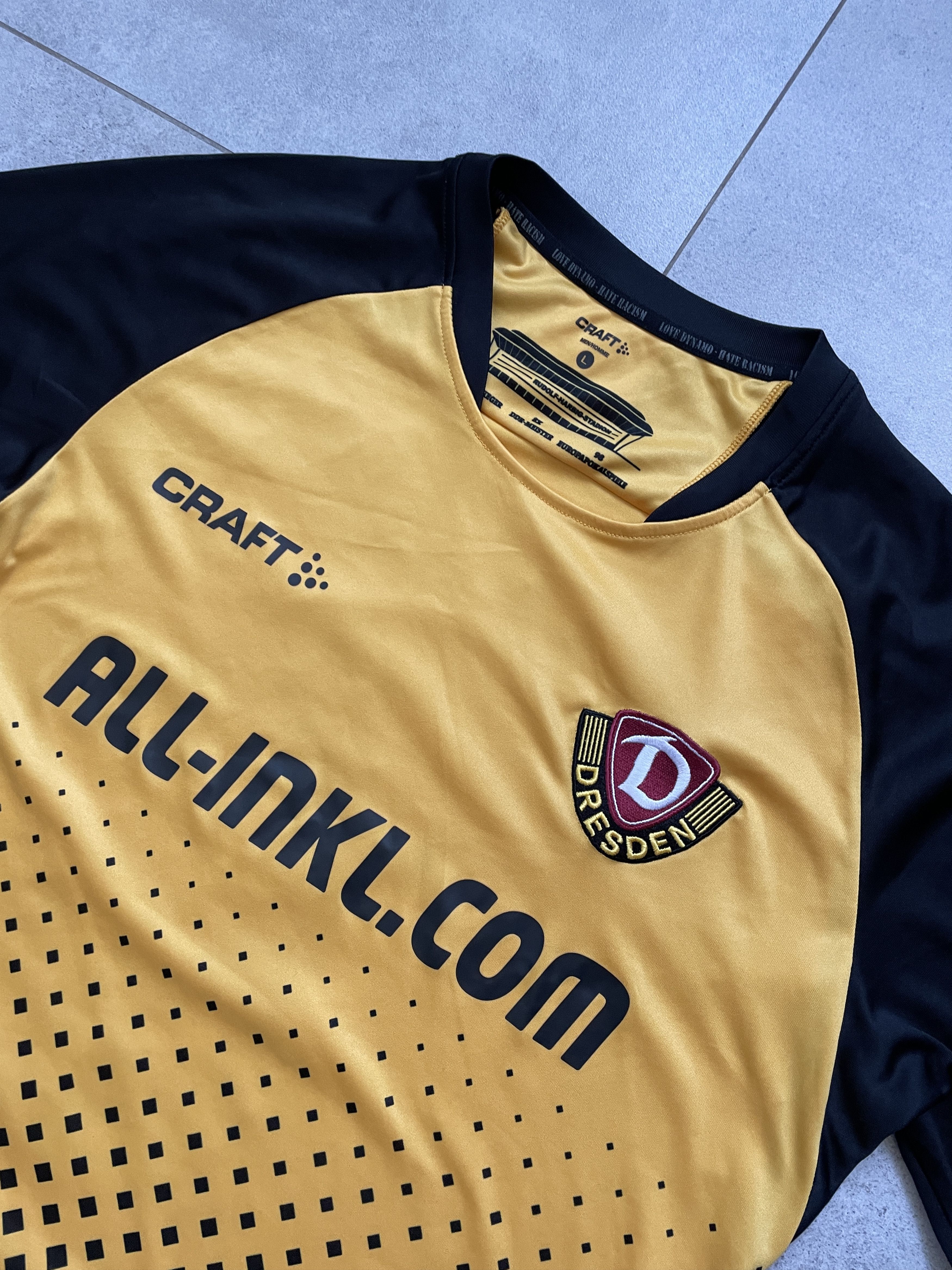 Other DYNAMO DRESDEN CRAFT HARMANN 6 BLOKE SOCCER JERSEY Size US L / EU 52-54 / 3 - 3 Thumbnail