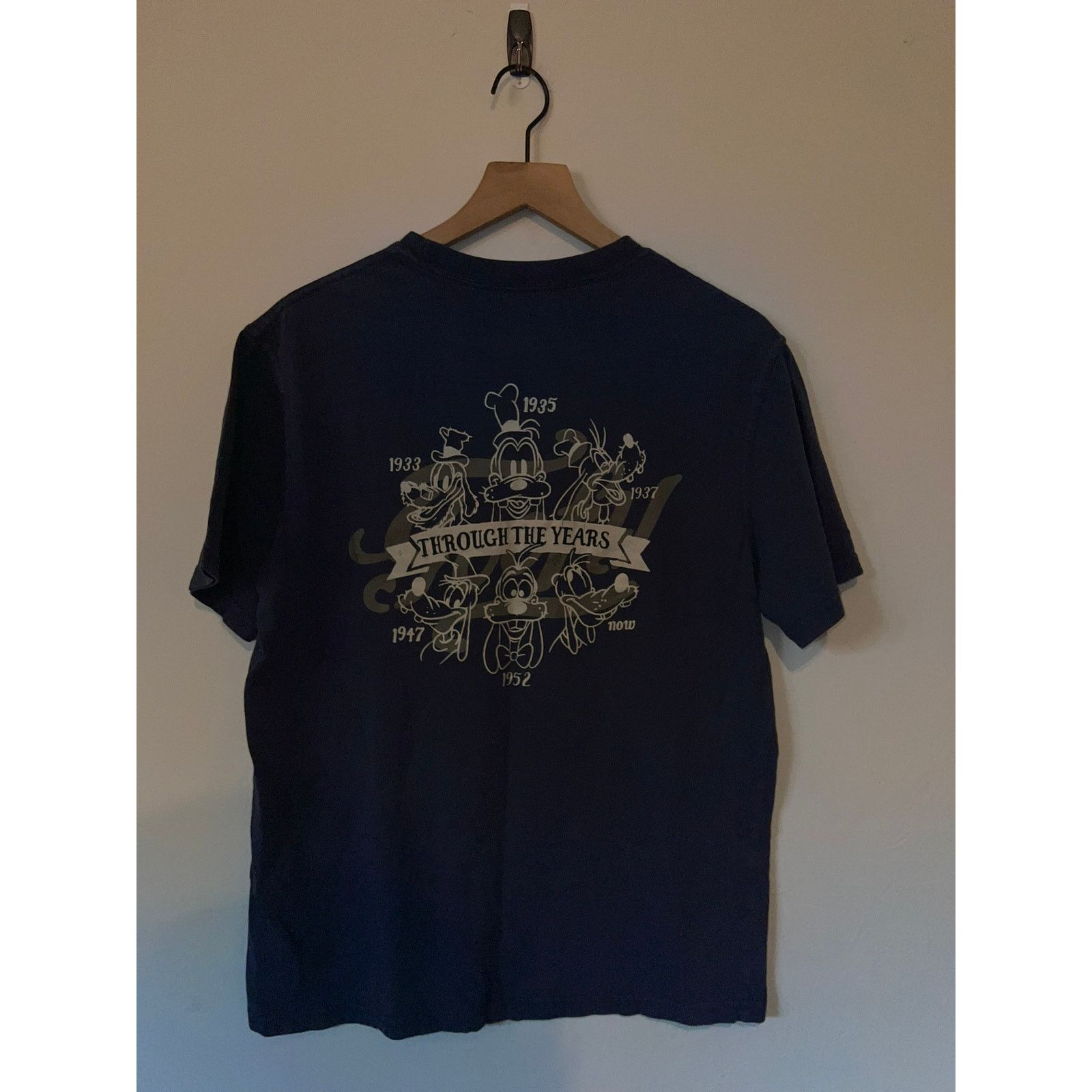 Disney Vintage Goofy Shirt Goofy Through The Years Cartoon Tee L Size US L / EU 52-54 / 3 - 6 Thumbnail