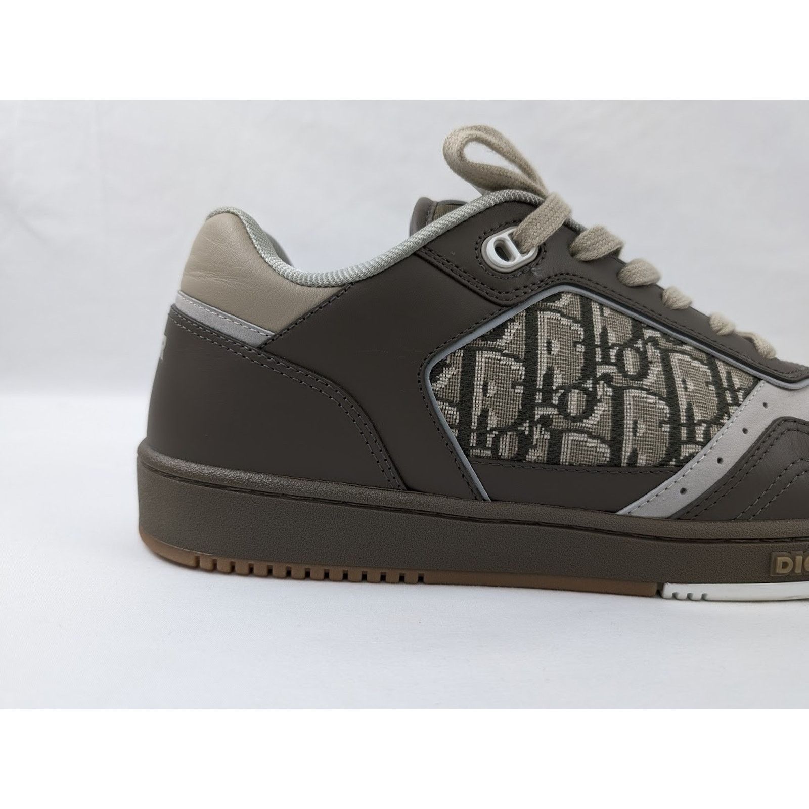 Dior o1rshd1 M-B27 LT Calfskin Sneaker in Green/Beige Size US 9 / EU 42 - 4 Thumbnail