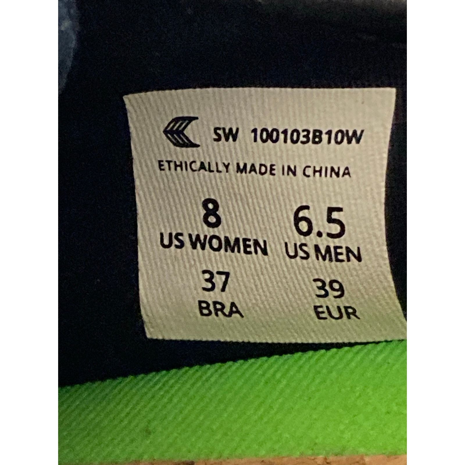 Other Cariuma OCA Low Canvas Sneakers - Black - Size Wms 8/Mns 6.5 Size US 6.5 / EU 39-40 - 9 Thumbnail