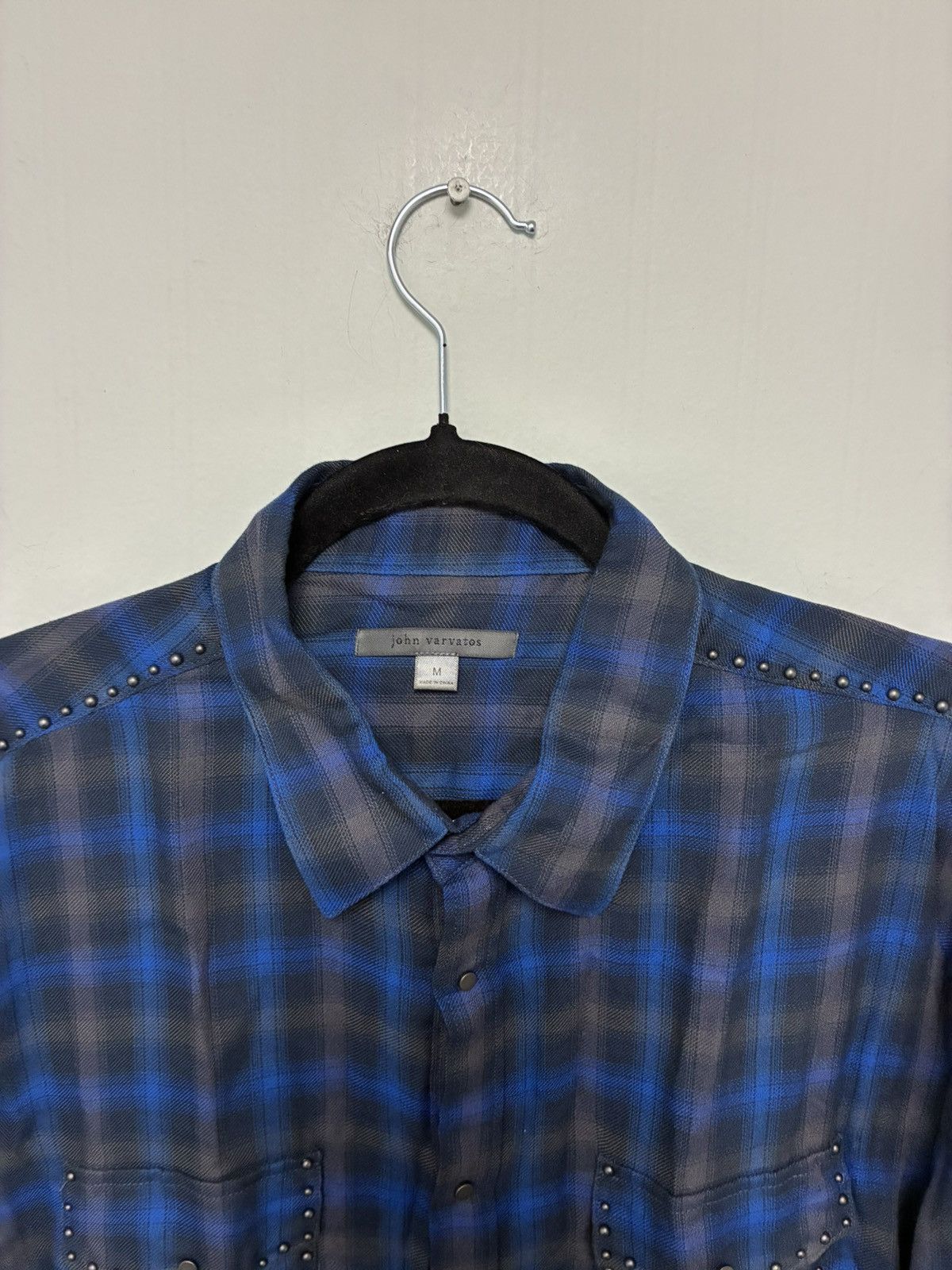 John Varvatos Studded shirt. Medium Size US M / EU 48-50 / 2 - 13 Thumbnail