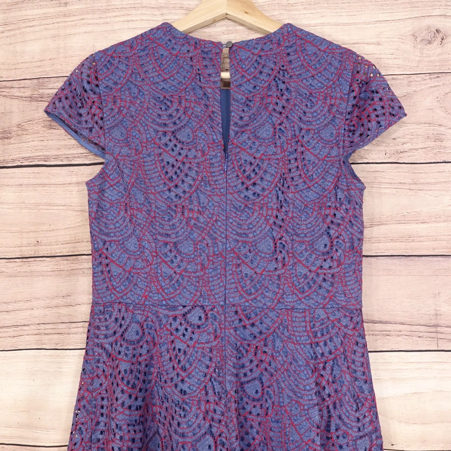 Banana Republic VINTAGE? No. Banana Republic Dress Womens 4 Blue Purple Lace Asymmetrical Hem Party Cocktail Wedding Formal Dress Size S / US 4 / IT 40 - 5 Thumbnail