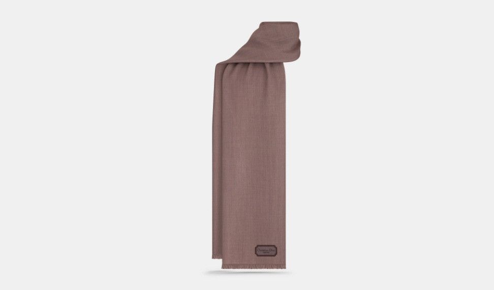 o1w1db10424 Size: OS Scarf in Plum Silk