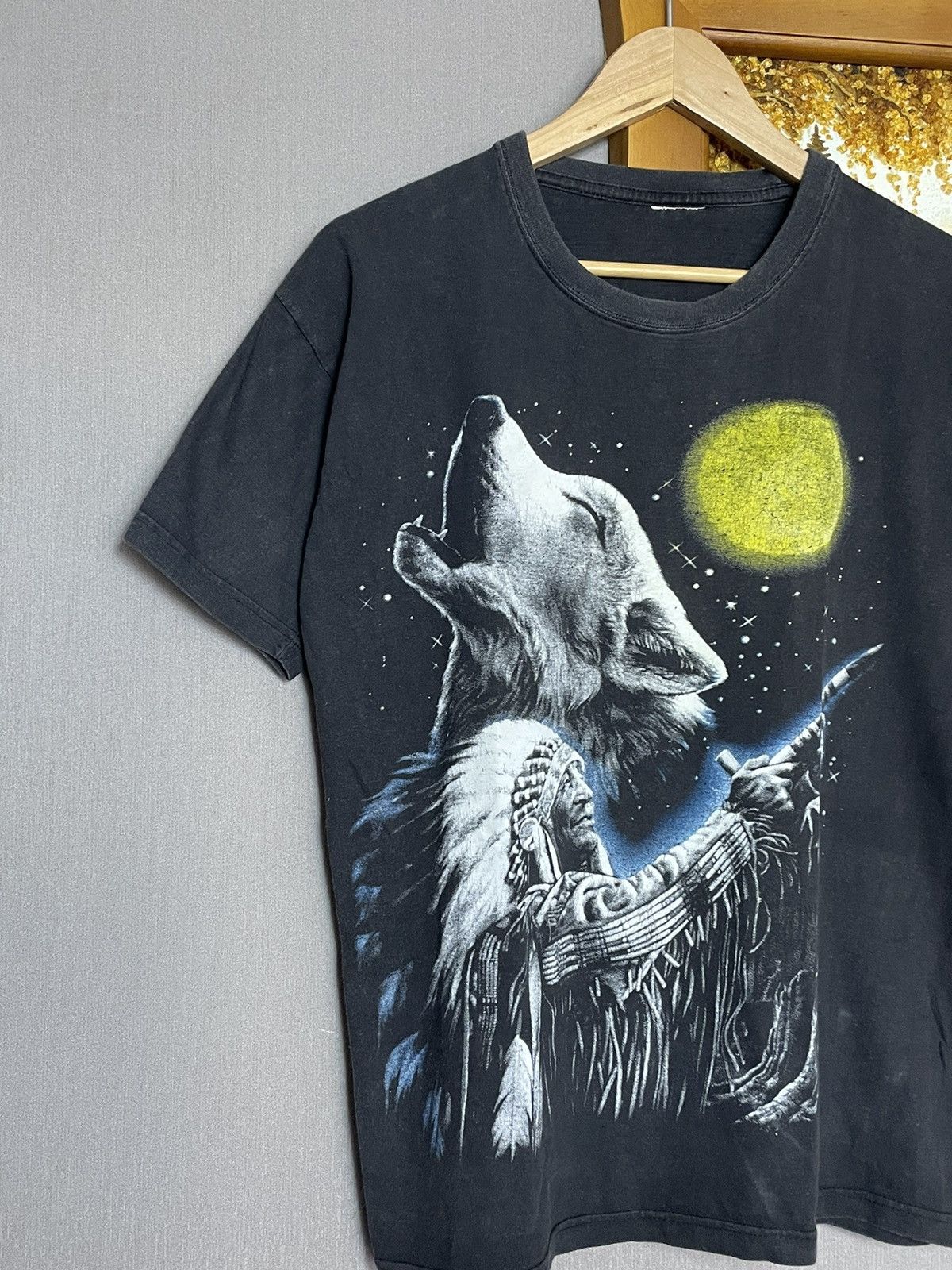 Vintage Vintage Faded Native American Wolf Hippie Rock Rare T-shirt Size US L / EU 52-54 / 3 - 3 Thumbnail