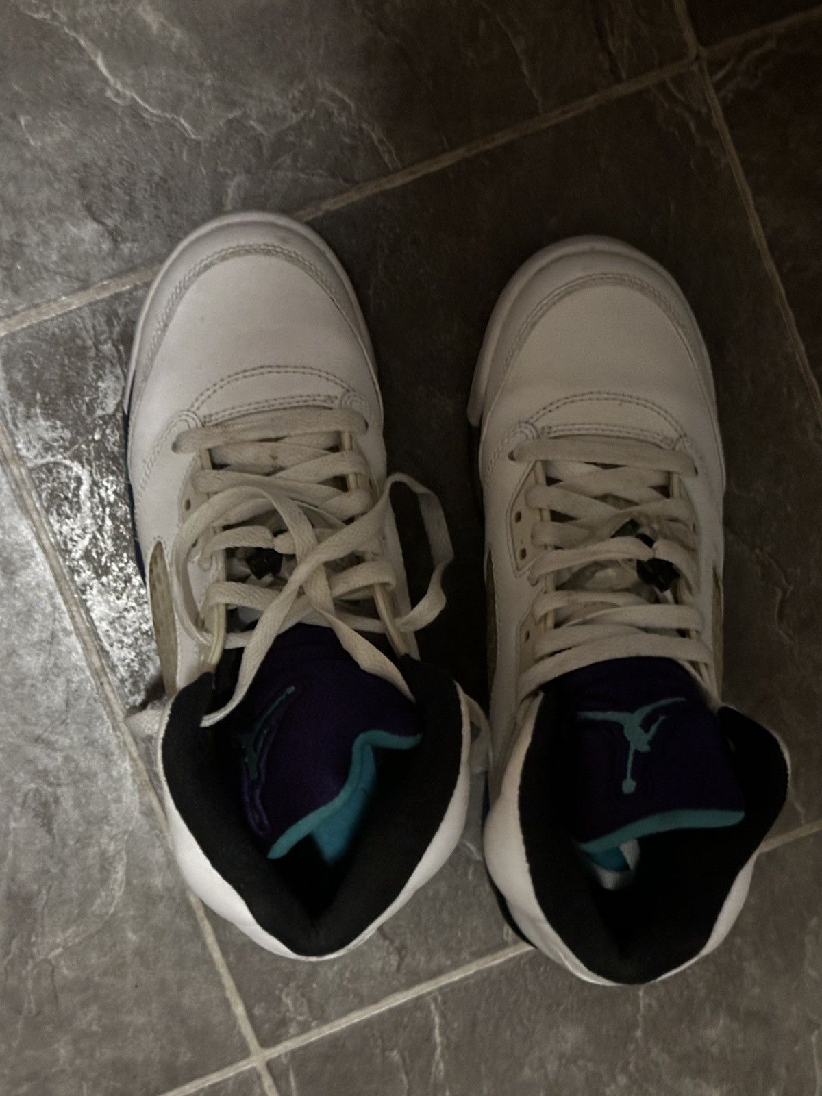 Jordan Brand Grape 5 Size 6Y Size US 6 / EU 39 - 6 Thumbnail