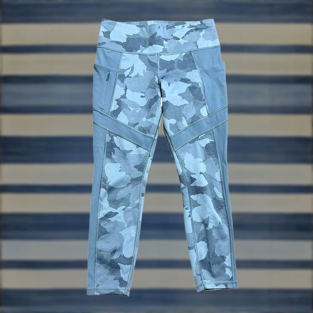Athleta VINTAGE? Athleta Gray Camo Sz Large Workout Tight Powerlift Leggings Zipper Stash Pockets Size 36" / US 14 / IT 50 - 1 Thumbnail
