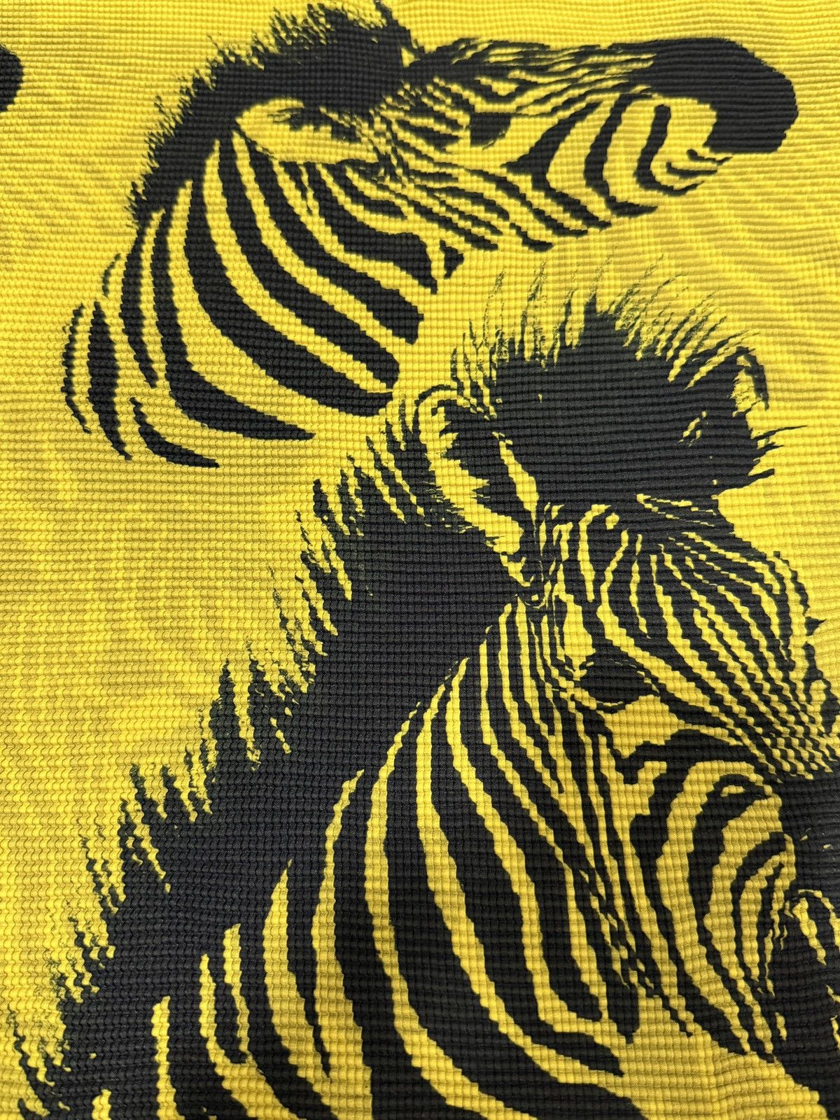 Issey Miyake S/S 2014 me Issey Miyake Pleated Top Yellow and Black Zebra Size XS / US 0-2 / IT 36-38 - 3 Thumbnail