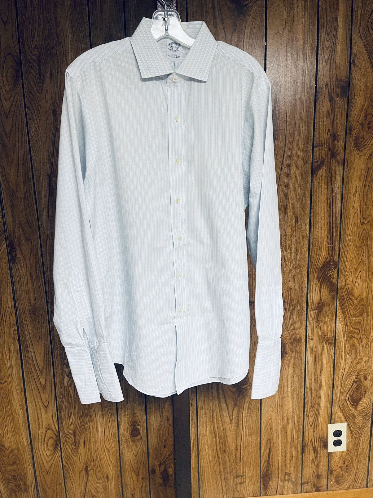 Brooks Brothers Brooks Brothers Slim Fit Long Sleeves Cuff Dress Shirt Size US L / EU 52-54 / 3 - 1 Thumbnail