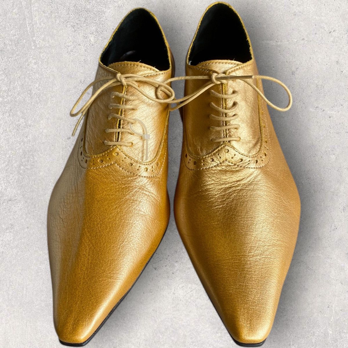 Comme des Garcons New SS 2023 Runway Pointed Gold Brogue Heels Size US 8 / IT 38 - 3 Thumbnail
