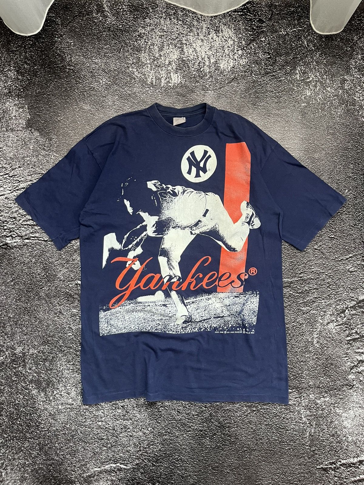 MLB 1992 New York Yankees MLB Big Logo Blue T-Shir Size US L / EU 52-54 / 3 - 1 Thumbnail