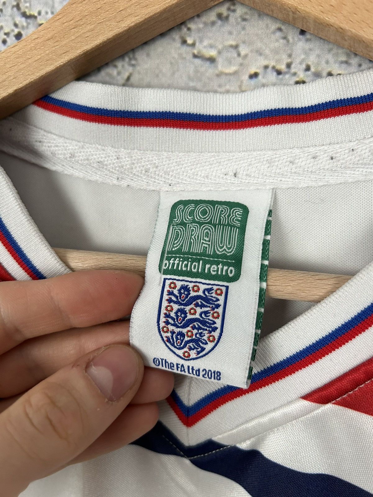 Vintage England Soccer Draw Jersey Football Retro Hype 90s Y2K Size US L / EU 52-54 / 3 - 4 Thumbnail