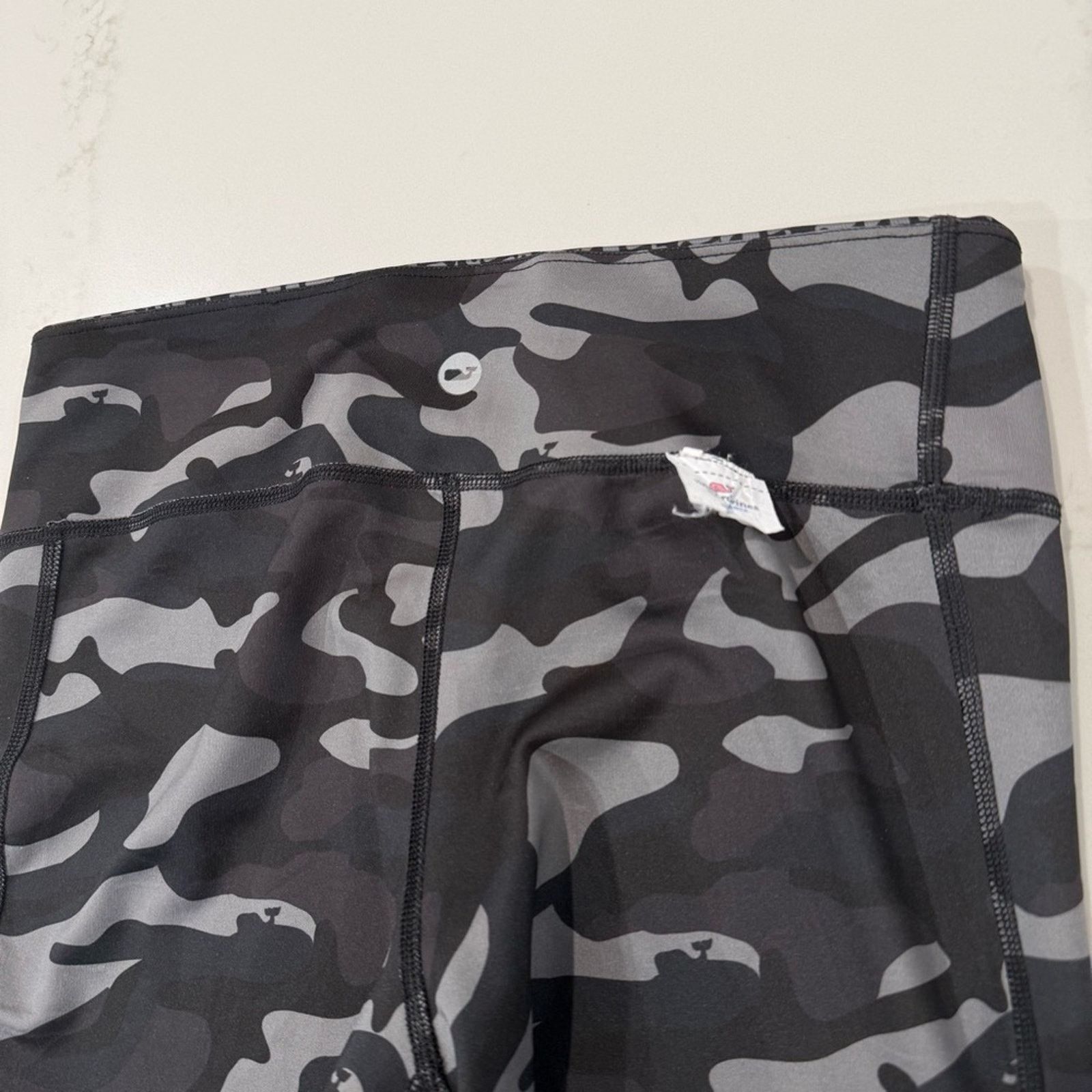 Vineyard Vines Vineyard Vines Performance Reversible Leggings Womens Medium Size 30" / US 8 / IT 44 - 10 Thumbnail