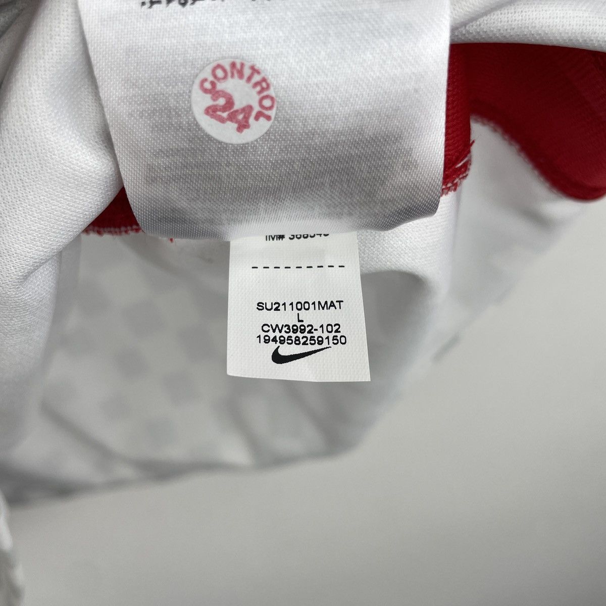 Nike FC Augsburg Away Nike Men’s Jersey Shirt 2021/2022 size L Size US L / EU 52-54 / 3 - 7 Thumbnail