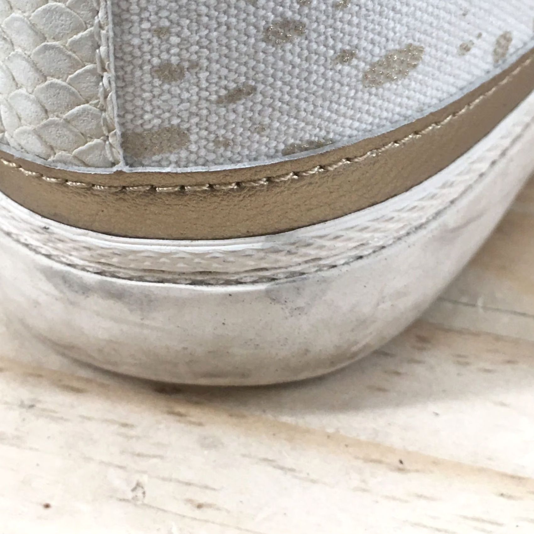 Vintage A New Day Maddison Womens 7.5 Casual Low Top Sneakers White Fabric Lace Up Shoes Size M / US 6-8 / IT 42-44 - 4 Thumbnail