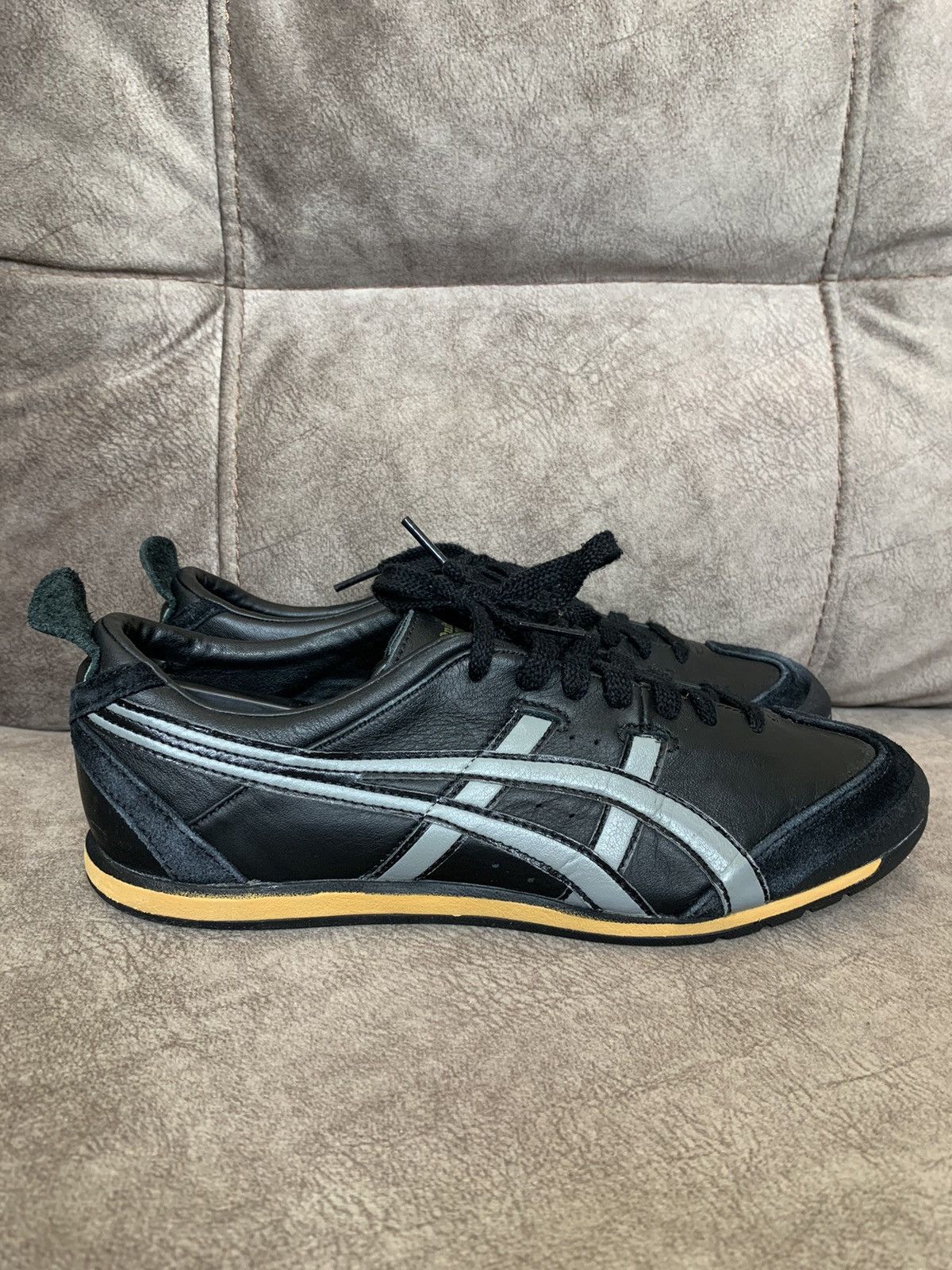Asics × Onitsuka Tiger Asics Onitsuka Tiger Sneakers Size US 7 / EU 40 - 1 Thumbnail