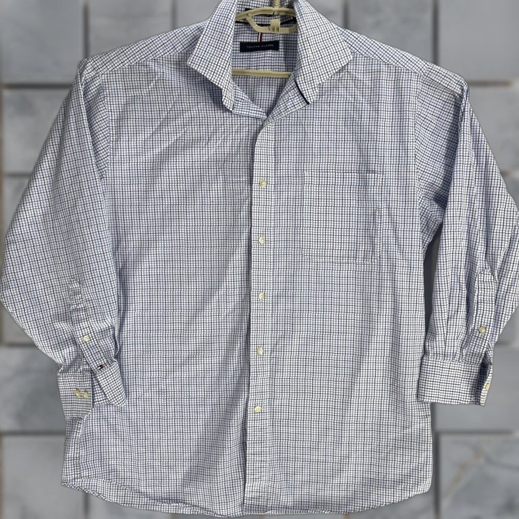 Tommy Hilfiger Tommy Hilfiger Button-Up Shirt Mens L Blue White Gray Plaid Office FLAW Size US L / EU 52-54 / 3 - 1 Thumbnail