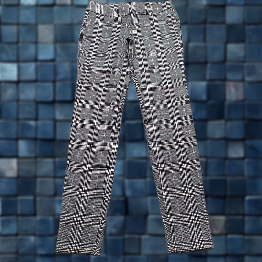 Old Navy Old Navy Pixie Skinny Pants Gray Plaid Women's 2 Mid Rise Ankle Pockets Baggy? Size 26" / US 2 / IT 38 - 1 Thumbnail