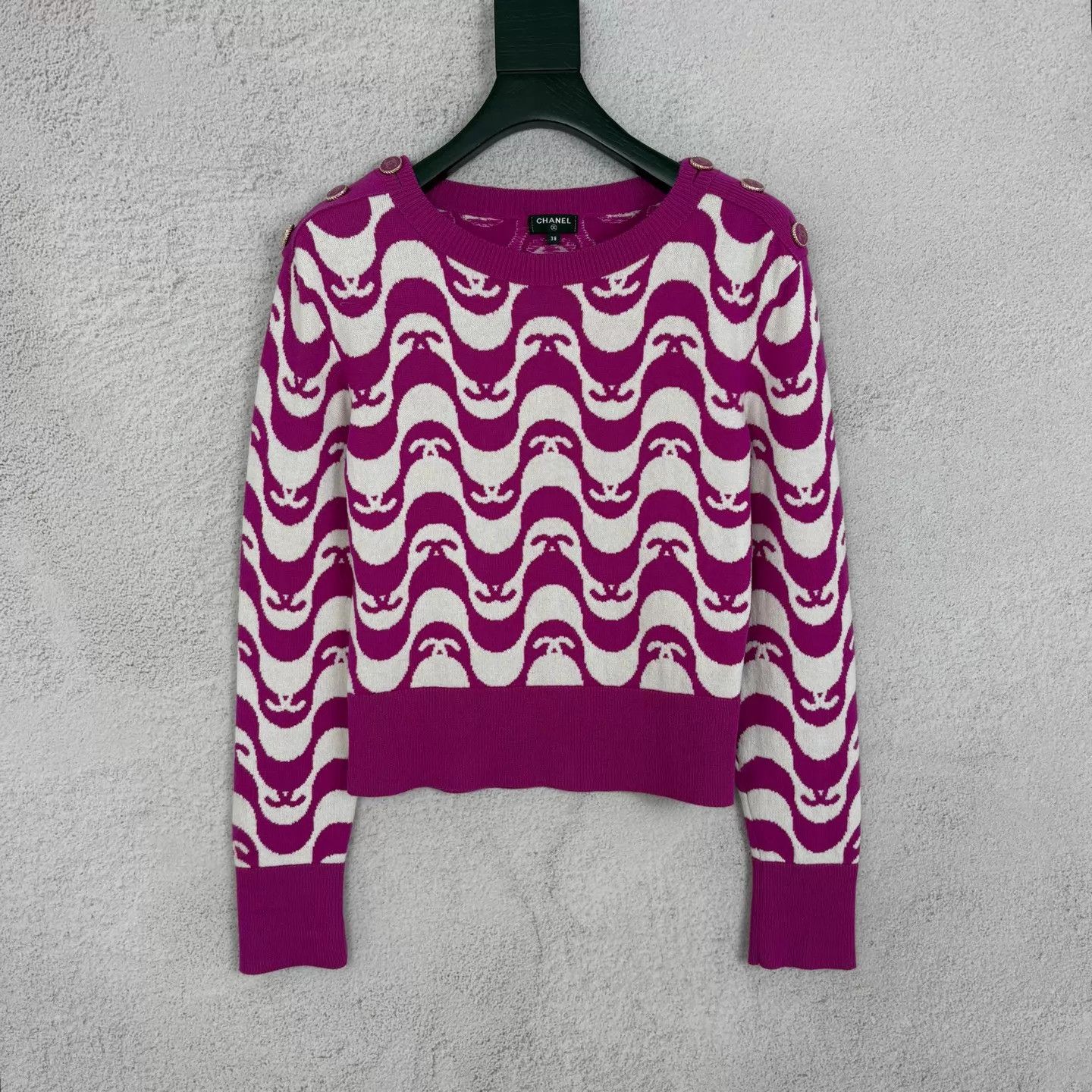 Chanel CHANEL 21P Pink/White Wave Knit Sweater Size 38 Size S / US 4 / IT 40 - 1 Thumbnail