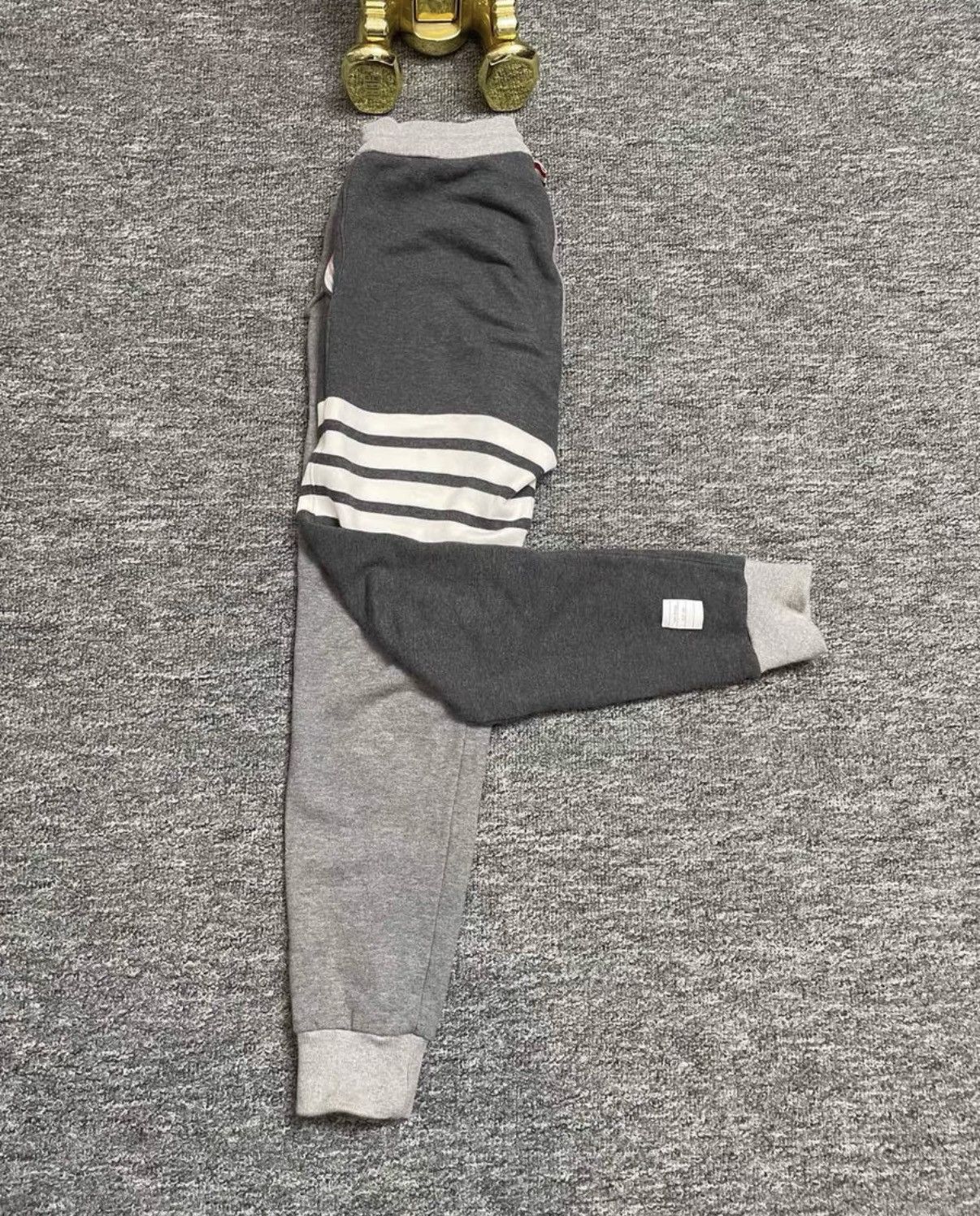 Thom Browne Thom Browne TB Paneled Sweatpants K12 Size 26" / US 2 / IT 38 - 2 Thumbnail