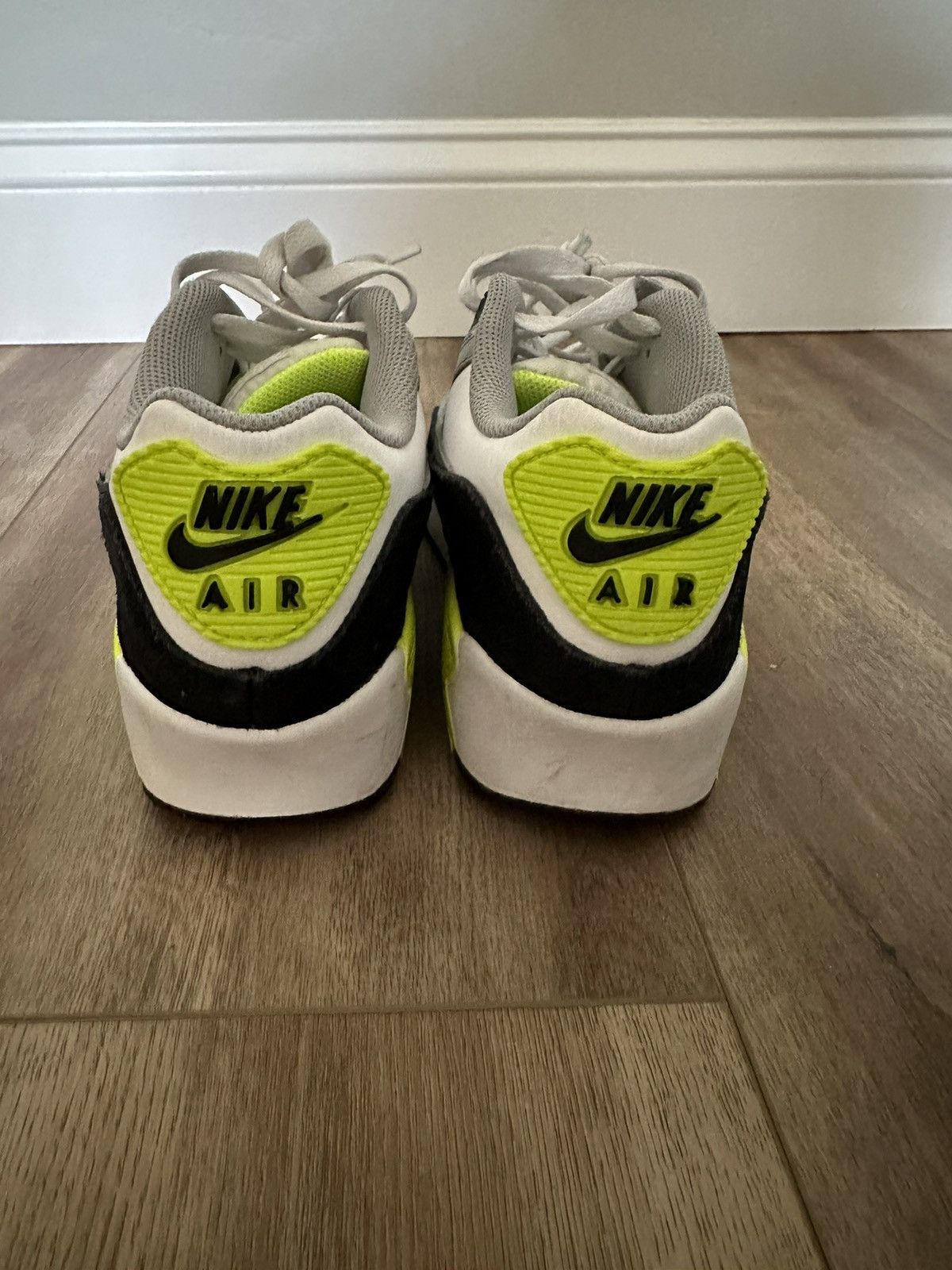 Nike Nike Air Max 90s Size US 7 / EU 40 - 4 Thumbnail