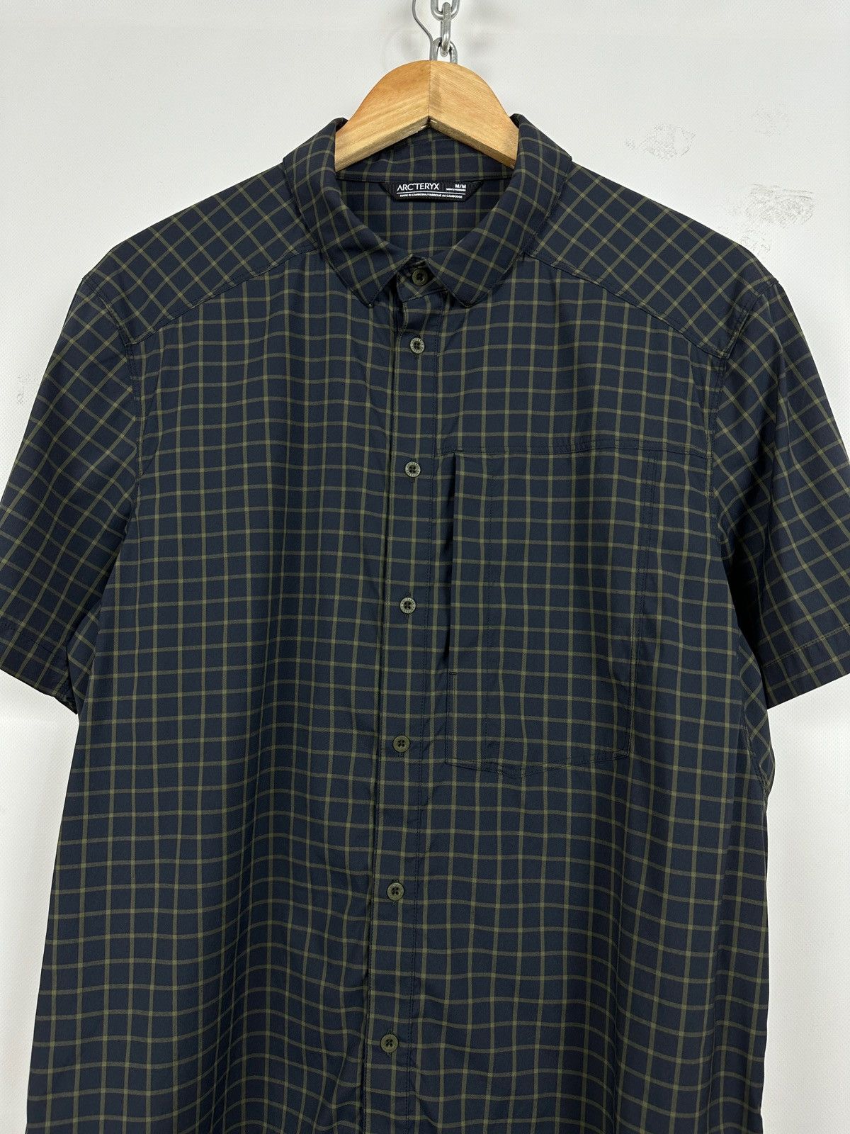 Arc'teryx Arcteryx Riel Nylon Pocket Short Sleeve Button Up Shirt Size US M / EU 48-50 / 2 - 3 Thumbnail