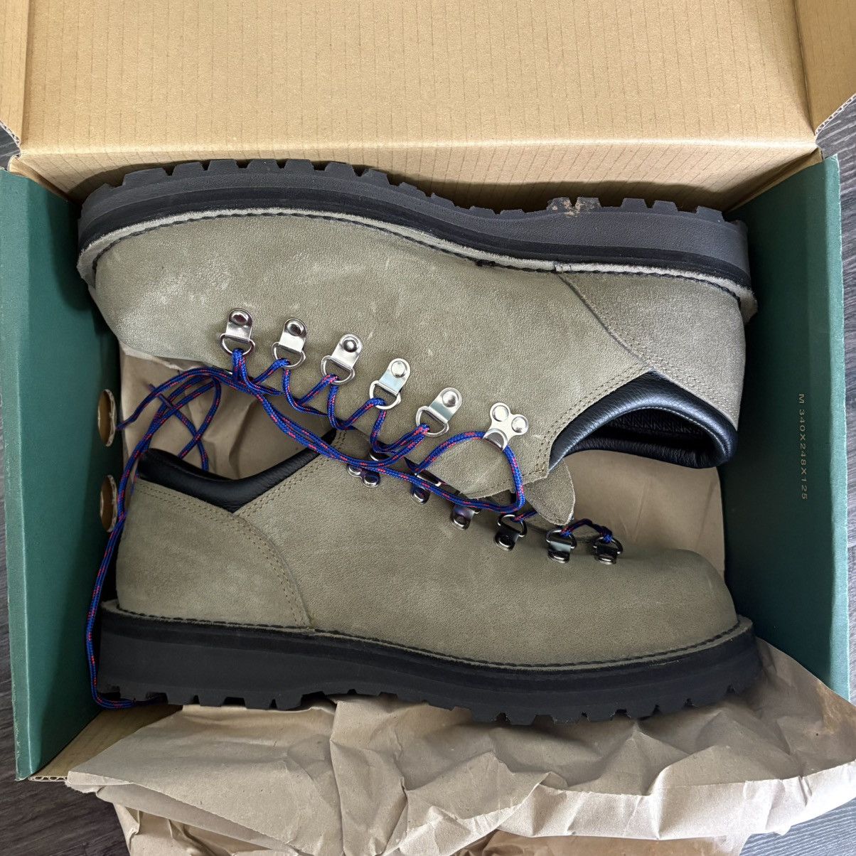 Danner Danner Mountain Ridge Low Gray Suede Size US 9.5 / EU 42-43 - 1 Thumbnail