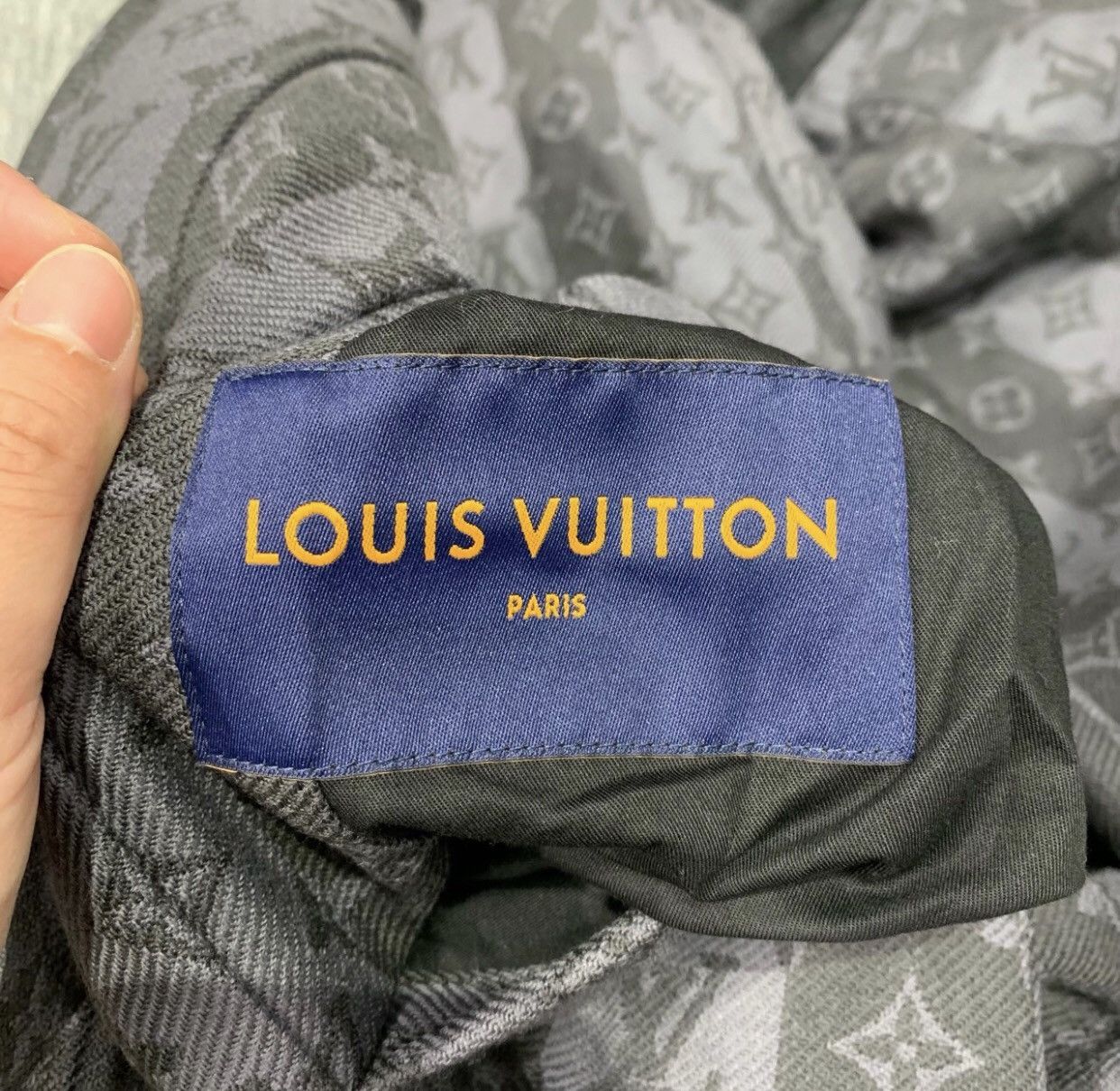 Louis Vuitton Louis Vuitton X Nigo collaboration double-sided jacket Size US S / EU 44-46 / 1 - 8 Thumbnail