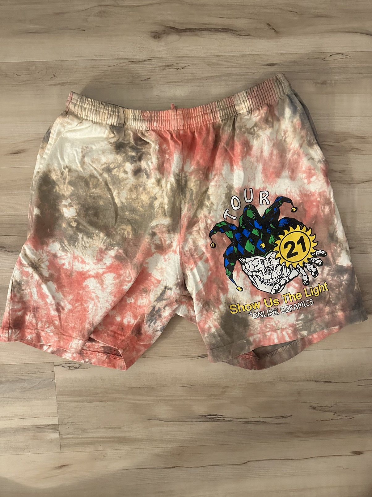 Online Ceramics Online Ceramics Grateful Dead Tour Tie Dye Shorts Size XL Size US 36 / EU 52 - 1 Thumbnail