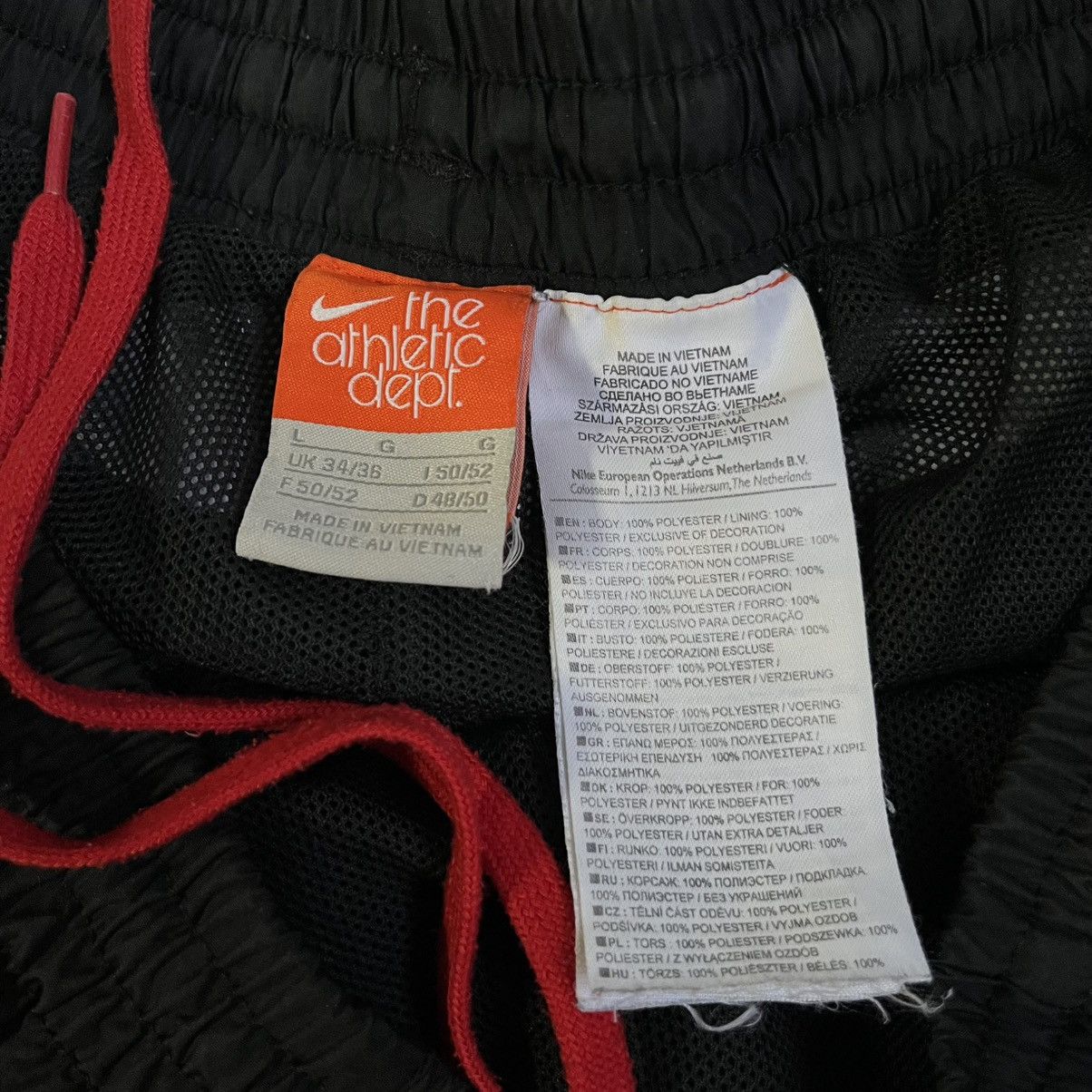 Nike Vintage Nike Track Pants Nylon Drill Y2K Swoosh Logo Size US 34 / EU 50 - 6 Thumbnail