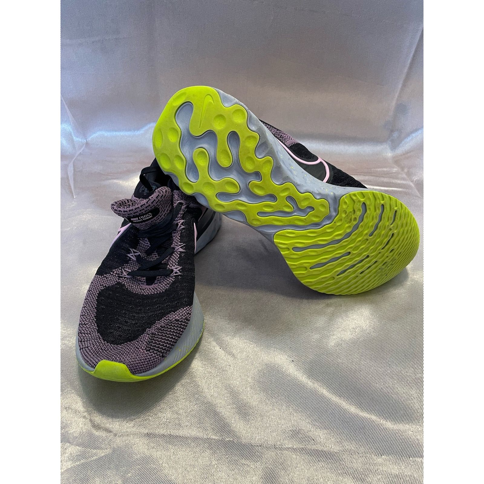 Nike Nike React Infinity Flyknit Purple Women's Sneakers - Size 7 Size US 7 / IT 37 - 7 Thumbnail