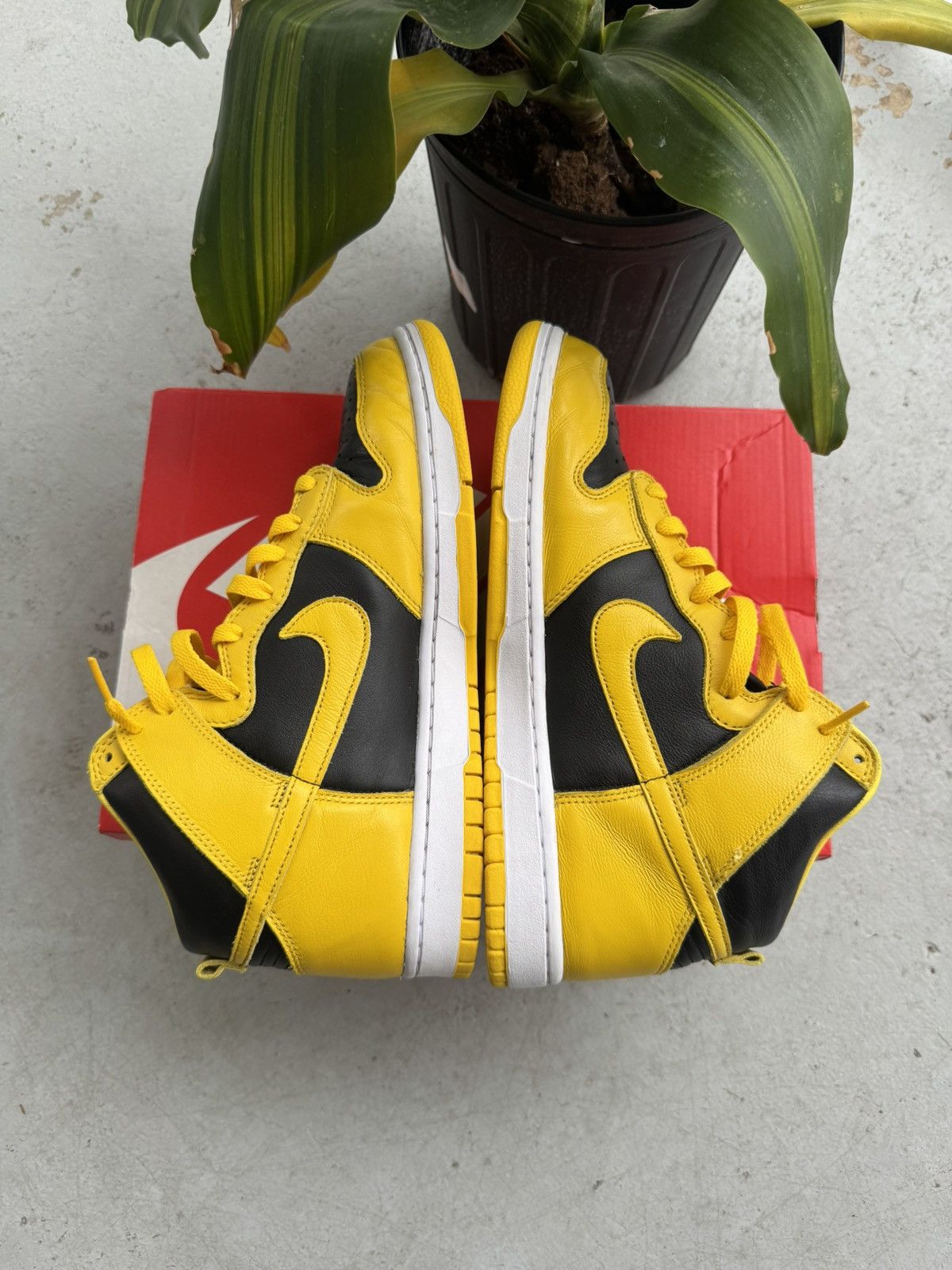Nike Nike Dunk High Black Varsity Maize Men’s Sneakers Size US 10 / EU 43 - 3 Thumbnail