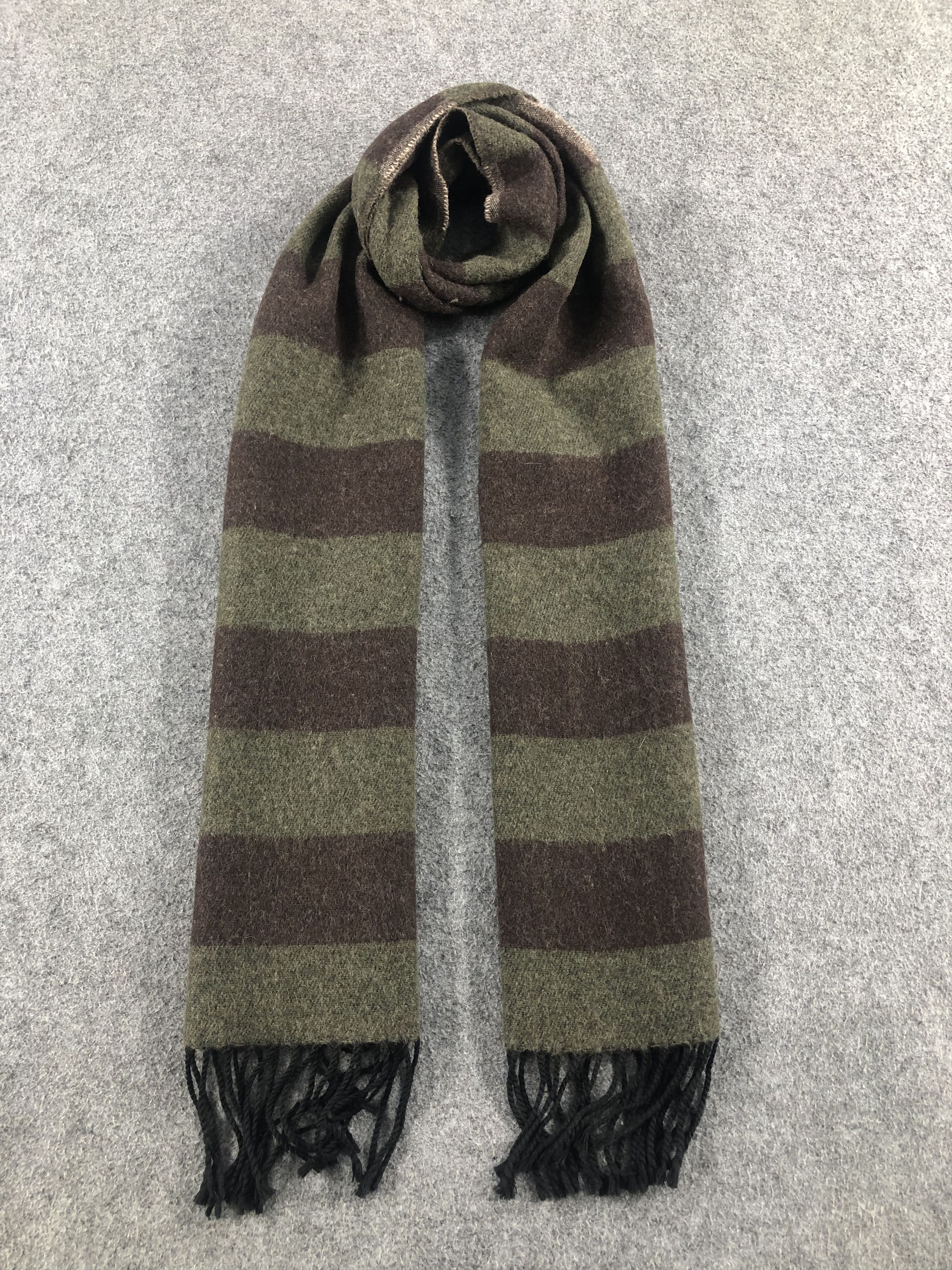 Journal Standard Journal Standard Scarf / Muffler / Neckwear Size ONE SIZE - 1 Thumbnail