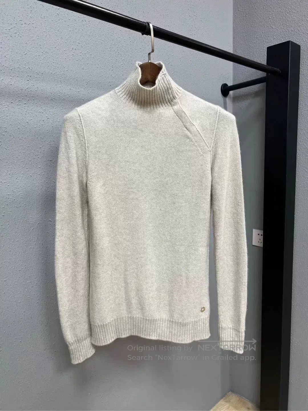 Loro Piana Loro Piana High-Neck Sweater in New Condition. Size US L / EU 52-54 / 3 - 1 Thumbnail