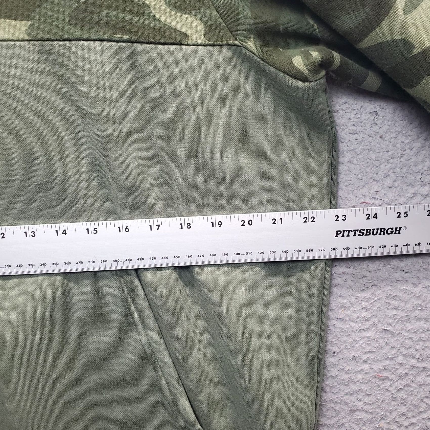 Puma Puma Hoodie Mens XL Green Camouflage Military Fleece Lined Drawstring Pullover Size US XL / EU 56 / 4 - 4 Thumbnail