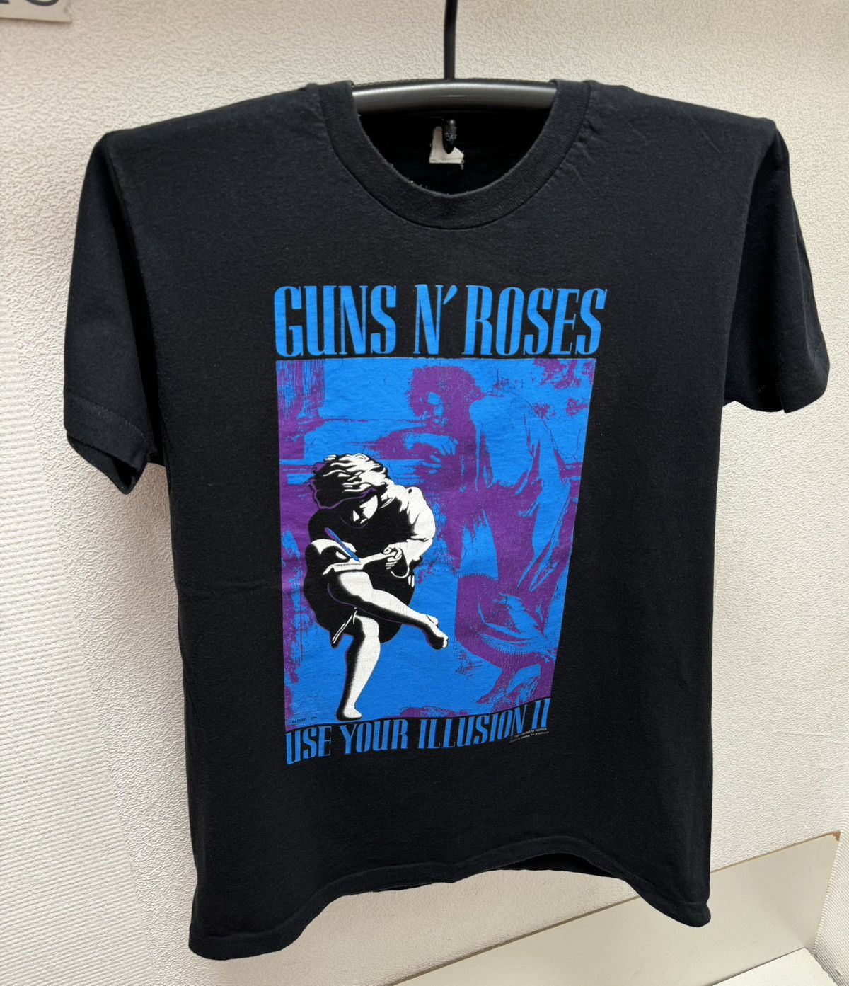 Guns N' Roses Guns N Roses 1991 vintage single t-shirt brockum L illusion Size US L / EU 52-54 / 3 - 1 Thumbnail