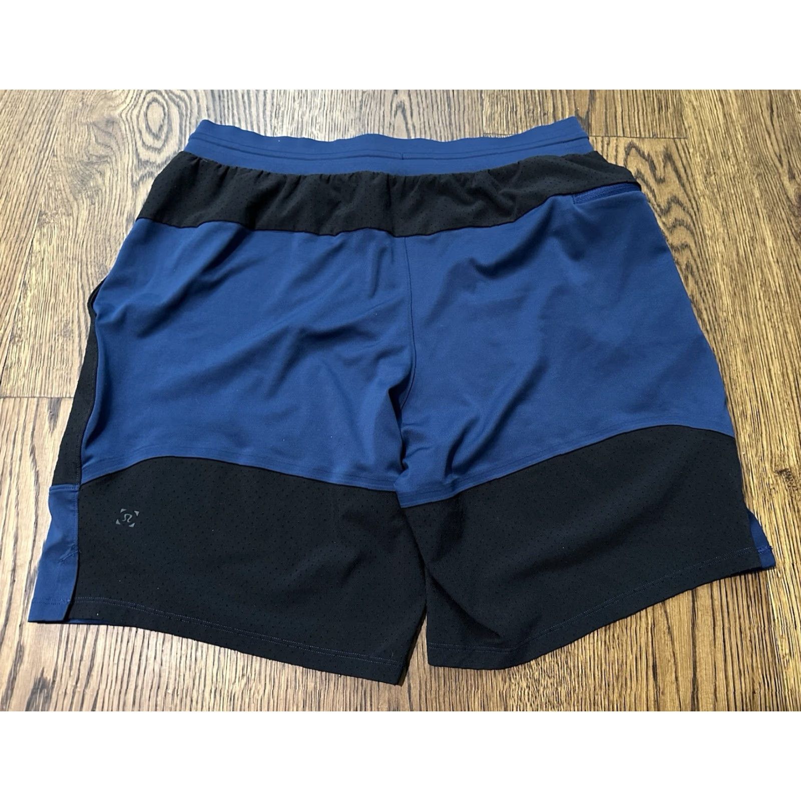 Lululemon Lululemon Men's Athletic Shorts Onyx Blue Black M7A95S 8” Inseam Medium Regular Fit Breathable Drawstring Elastic Waist Cross Training Size US 31 - 2 Thumbnail