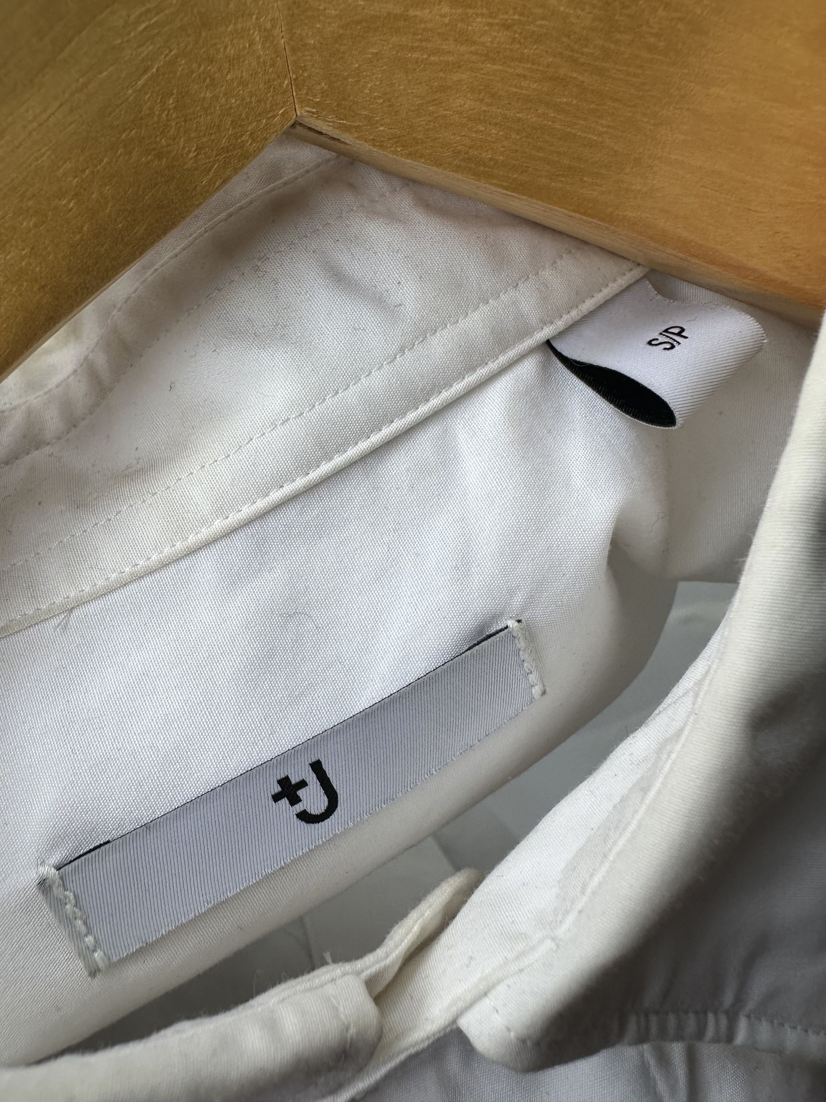 Jil Sander × Uniqlo J+ Jil Sander x Uniqlo White Shirt Size US S / EU 44-46 / 1 - 7 Thumbnail