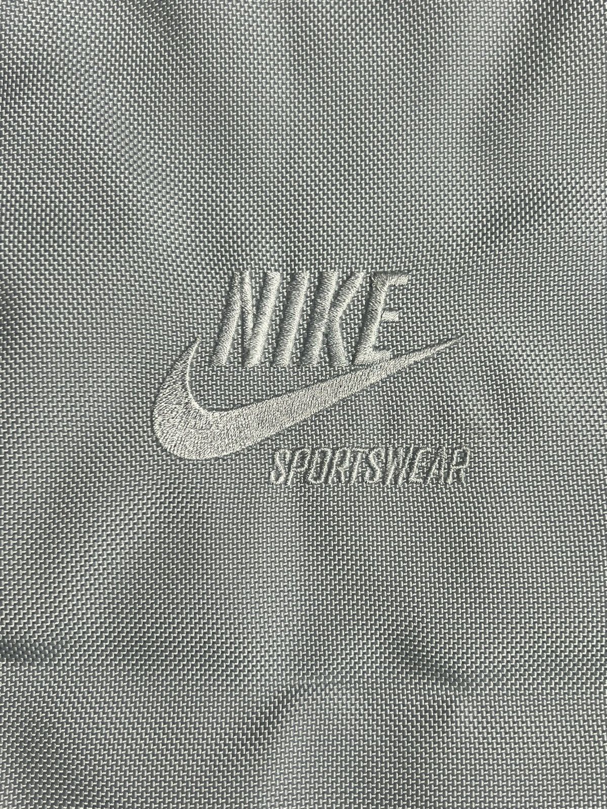 Nike Nike Air Yeezy 2 Pure Platinum Sneaker size 10 Size US 10 / EU 43 - 17 Thumbnail