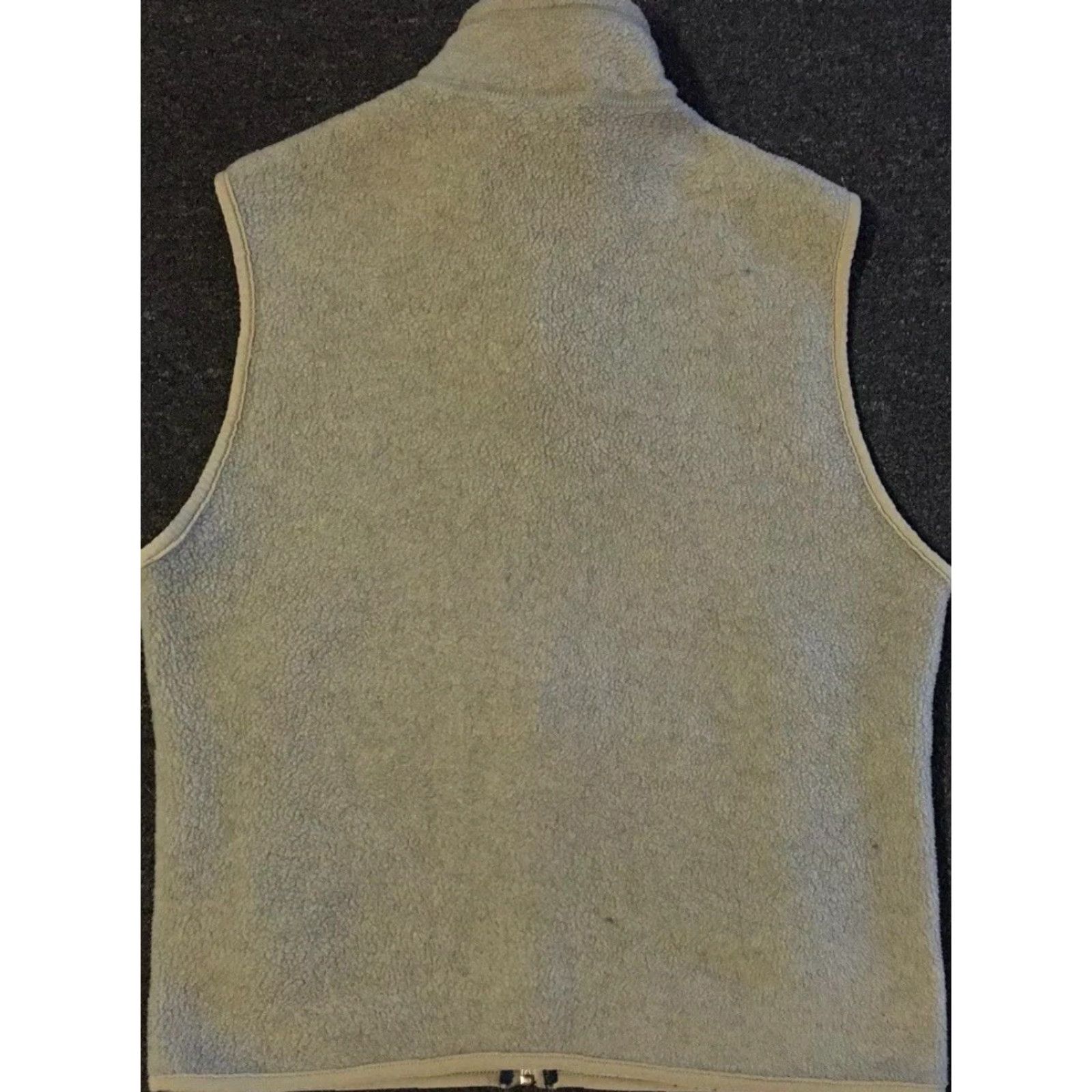 Patagonia VINTAGE Patagonia Synchilla Fleece Vest S USA Oatmeal 2001 Hiking Climbing Ski 90s Mens Vest Size US S / EU 44-46 / 1 - 4 Thumbnail