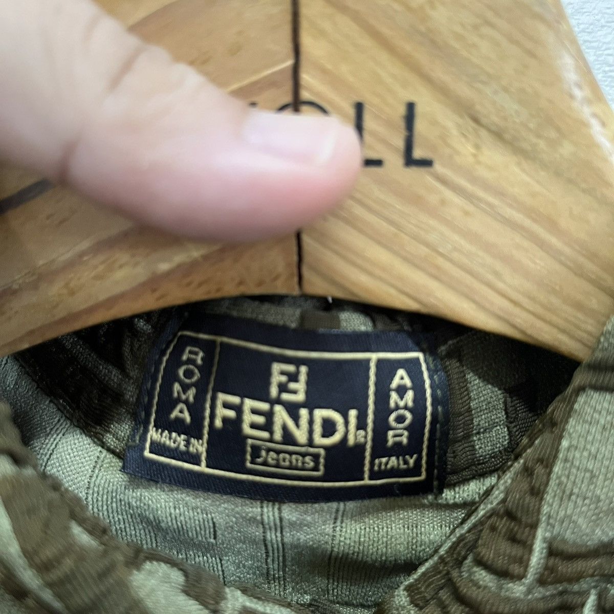 Fendi Rare Vintage Fendi Zucca FF Monogram Unisex Button Up Shirts Size US XXS / EU 40 - 12 Thumbnail