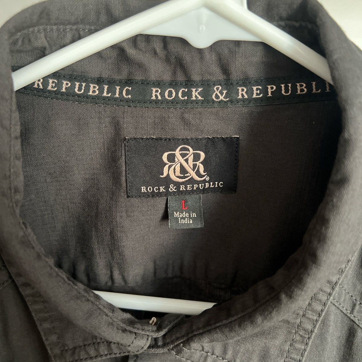 Rock & Republic Rock & Republic Short Sleeve Button Size US L / EU 52-54 / 3 - 3 Thumbnail