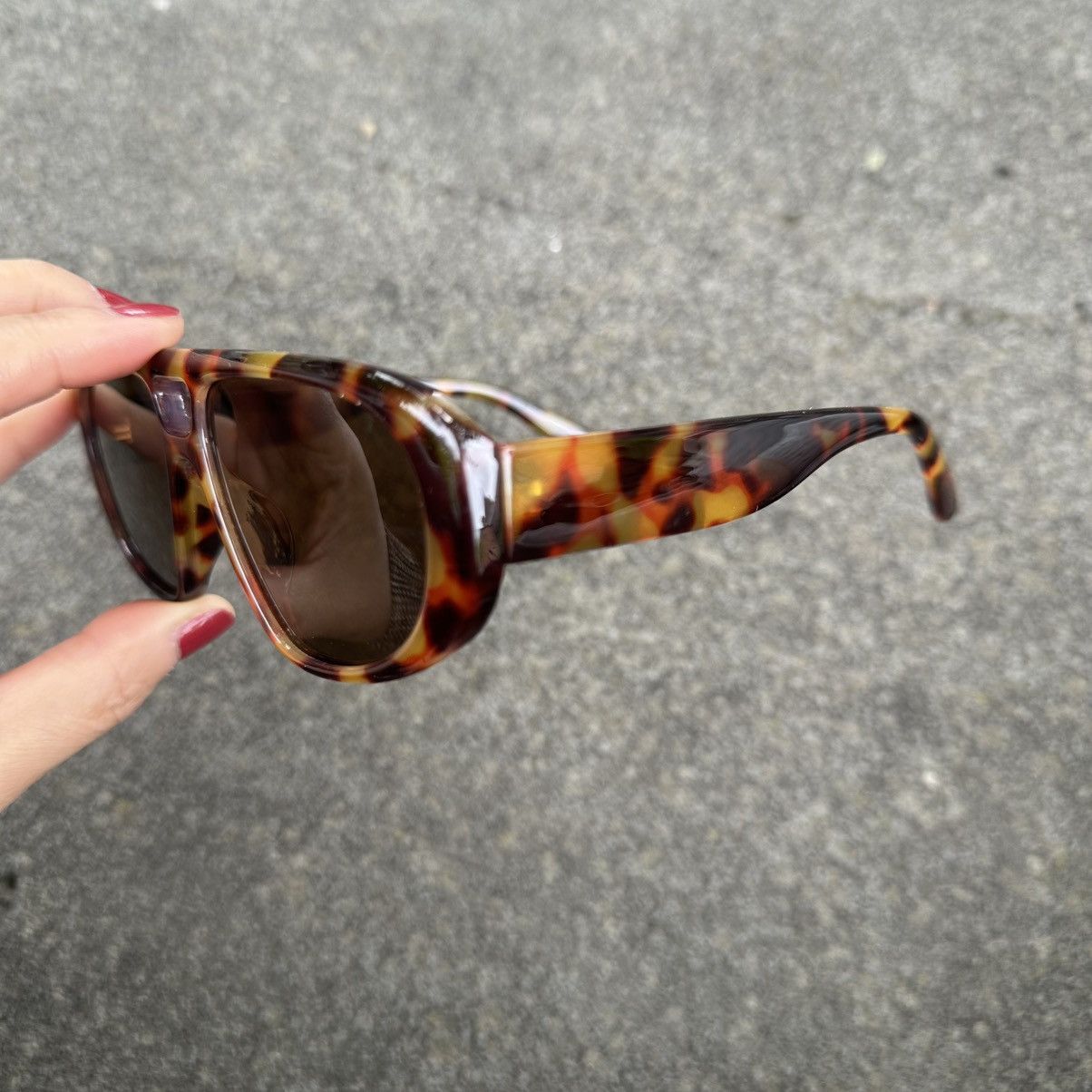 Other Y2K Unisex Sunglasses Retro Fashion Shades KD9932-01 Size ONE SIZE - 2 Thumbnail